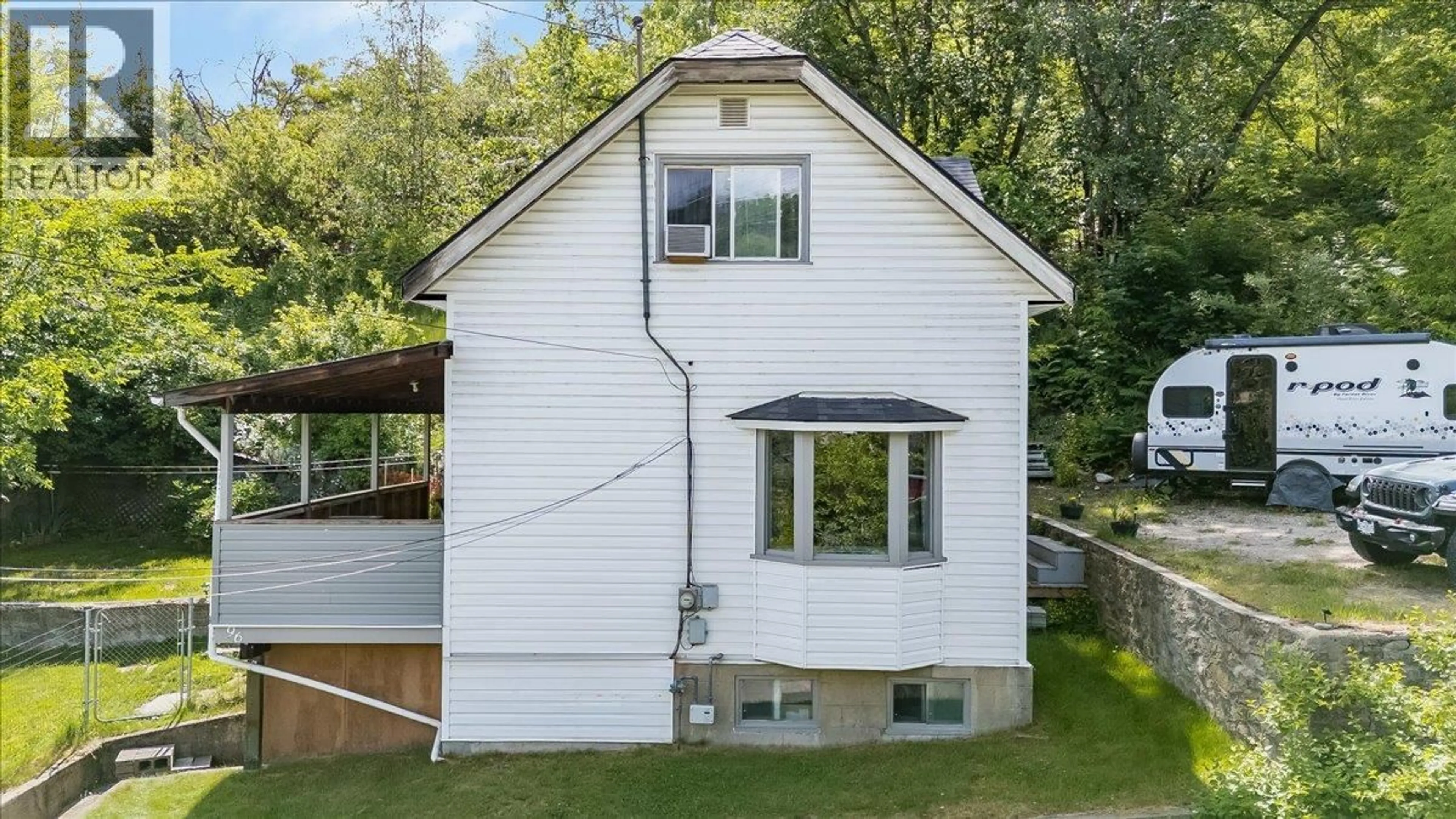 A pic from outside/outdoor area/front of a property/back of a property/a pic from drone, unknown for 96 RESERVOIR ROAD, Warfield British Columbia V1R3R8
