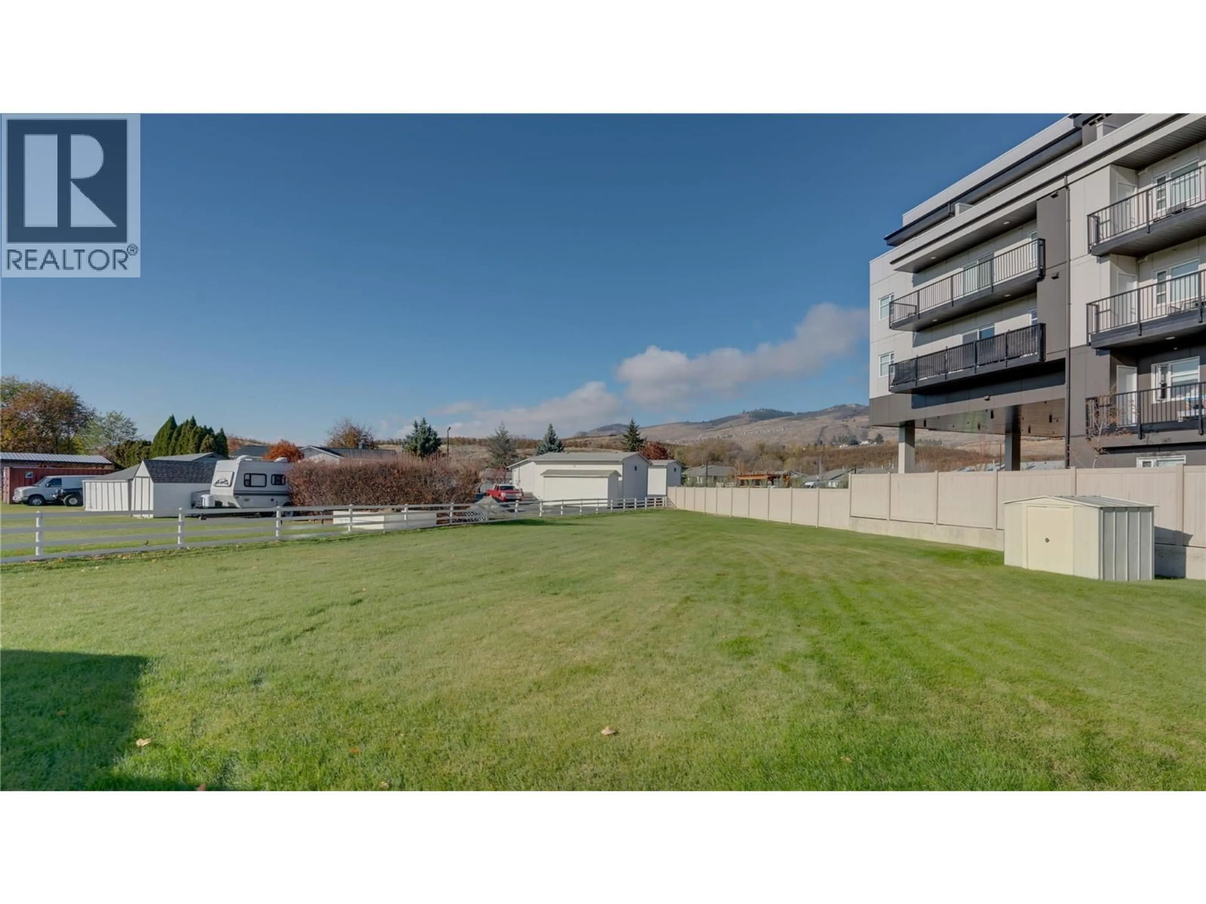A pic from outside/outdoor area/front of a property/back of a property/a pic from drone, unknown for 5595 27 AVENUE, Vernon British Columbia V1T7A3