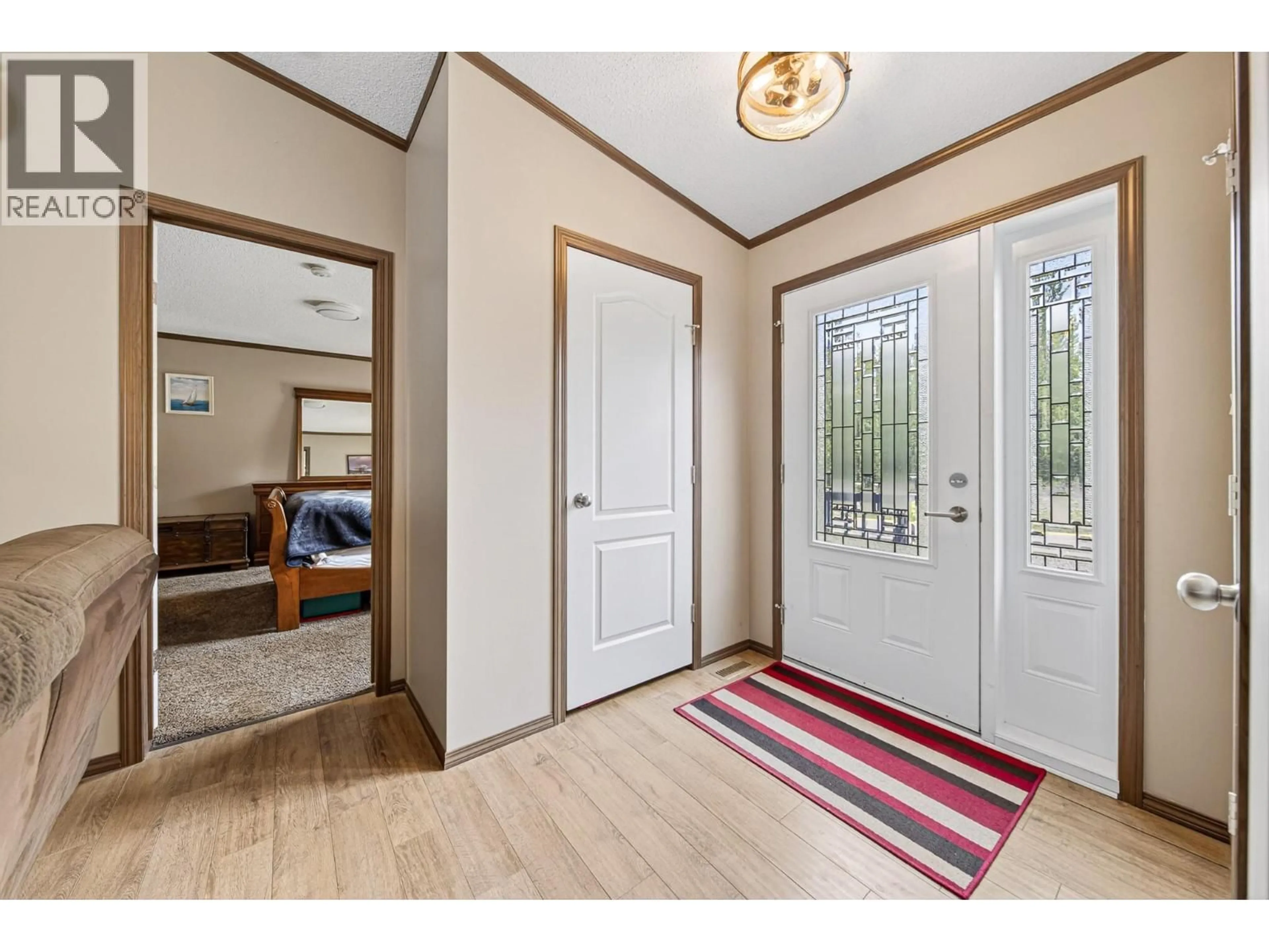 Indoor entryway for 115 DEERBORNE DRIVE, Elkford British Columbia V0B1H0