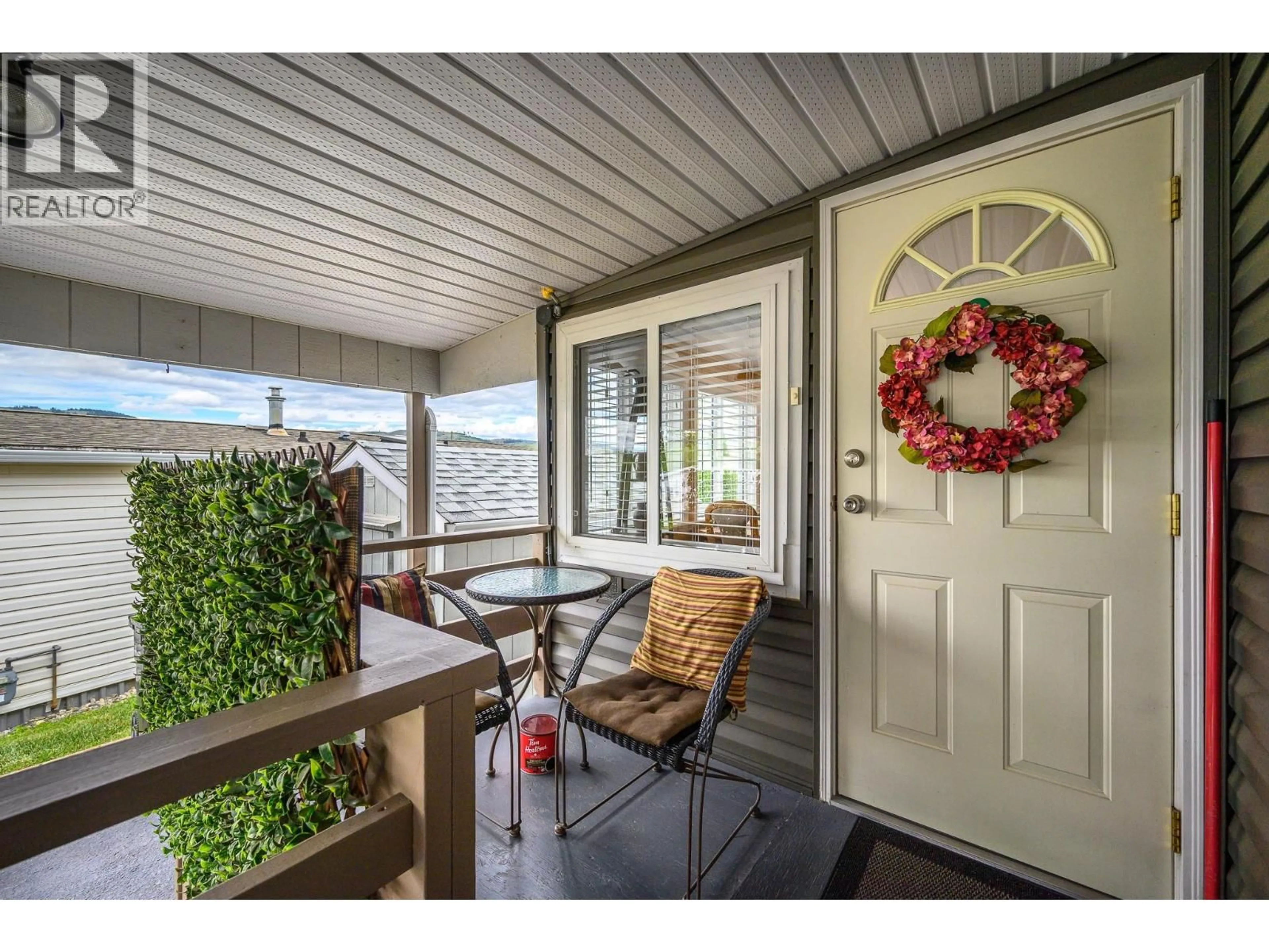 Indoor entryway for 26 - 1600 43 AVENUE, Vernon British Columbia V1T9G6