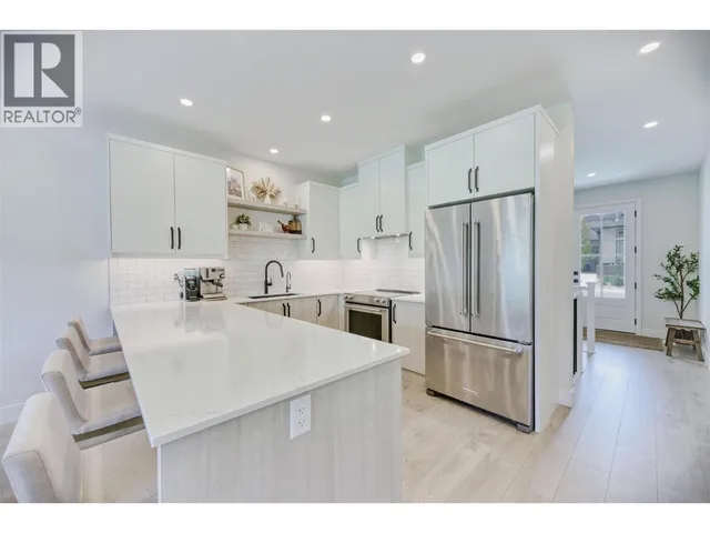 10 - 8000 VEDETTE DRIVE, Osoyoos 5