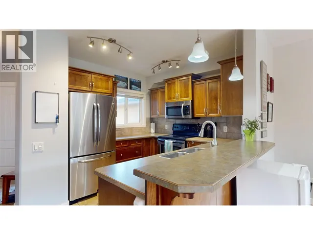 21 - 218 GLEN PARK DRIVE, Kelowna 3