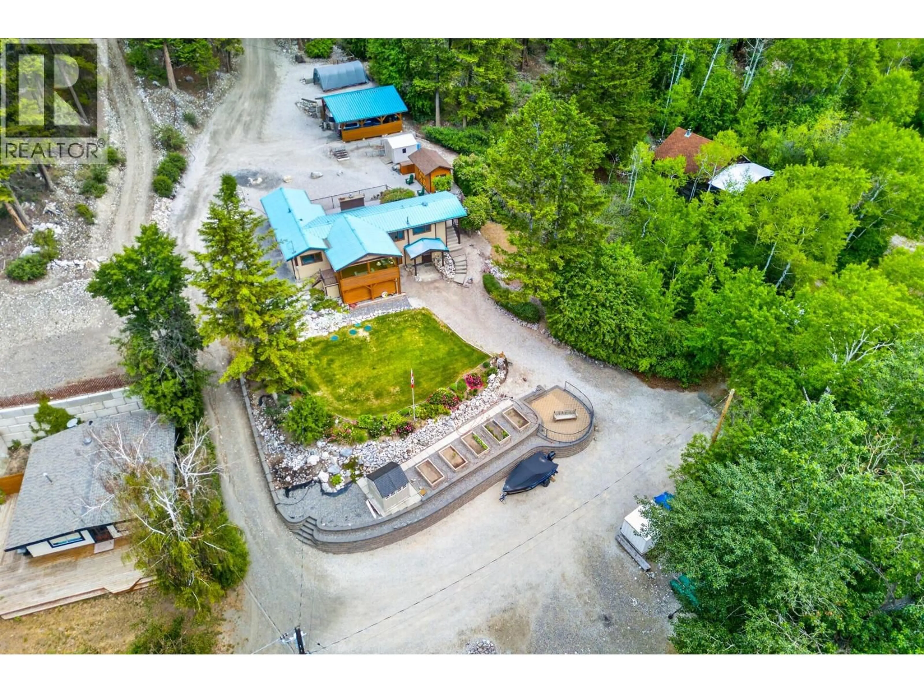 A pic from outside/outdoor area/front of a property/back of a property/a pic from drone, unknown for 46300 SEA TO SKY 99 NORTH HIGHWAY, Lillooet British Columbia V0K1H0
