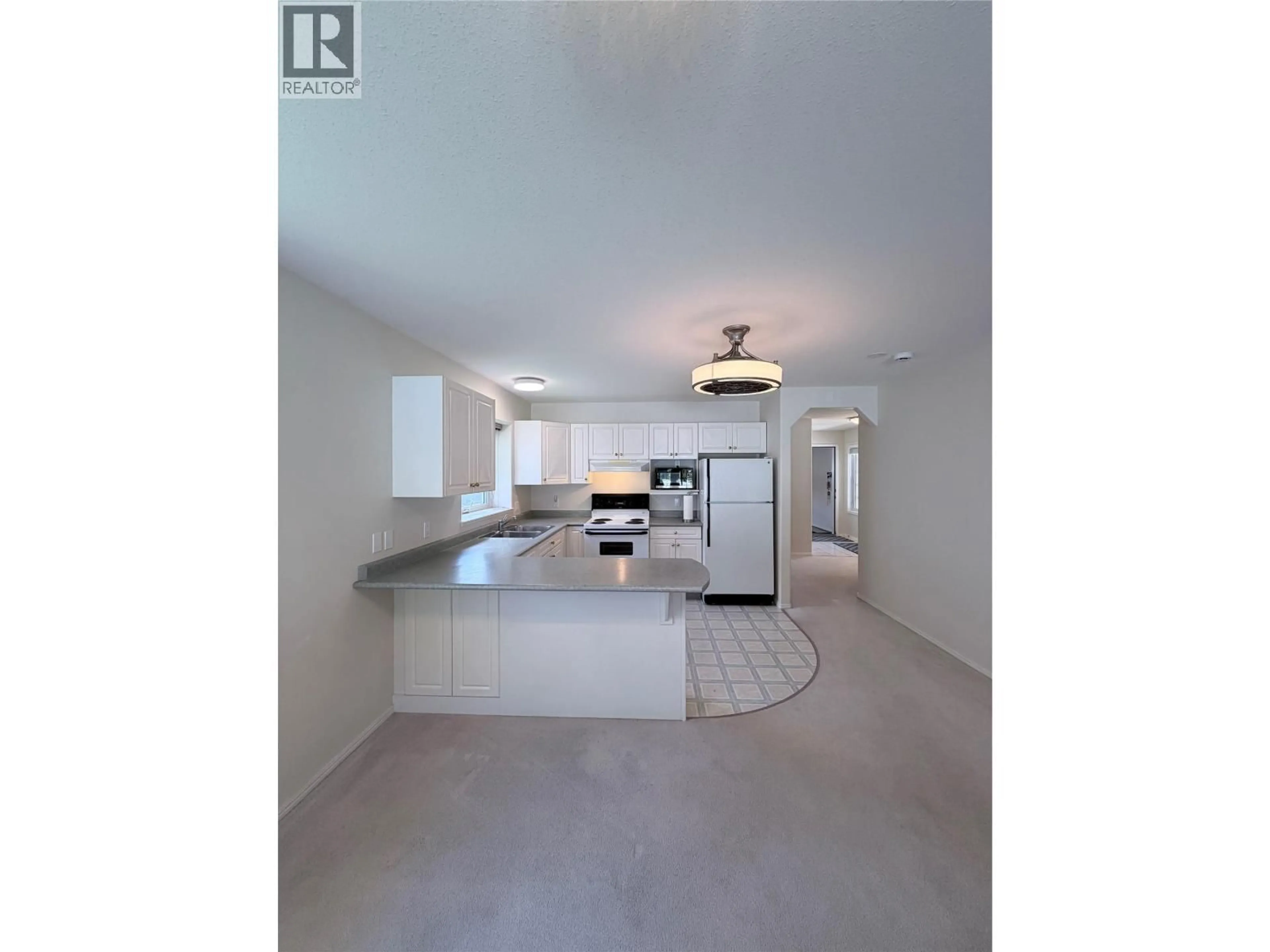 Open concept kitchen, unknown for 5 - 617 27TH AVENUE SOUTH, Cranbrook British Columbia V1C6L1