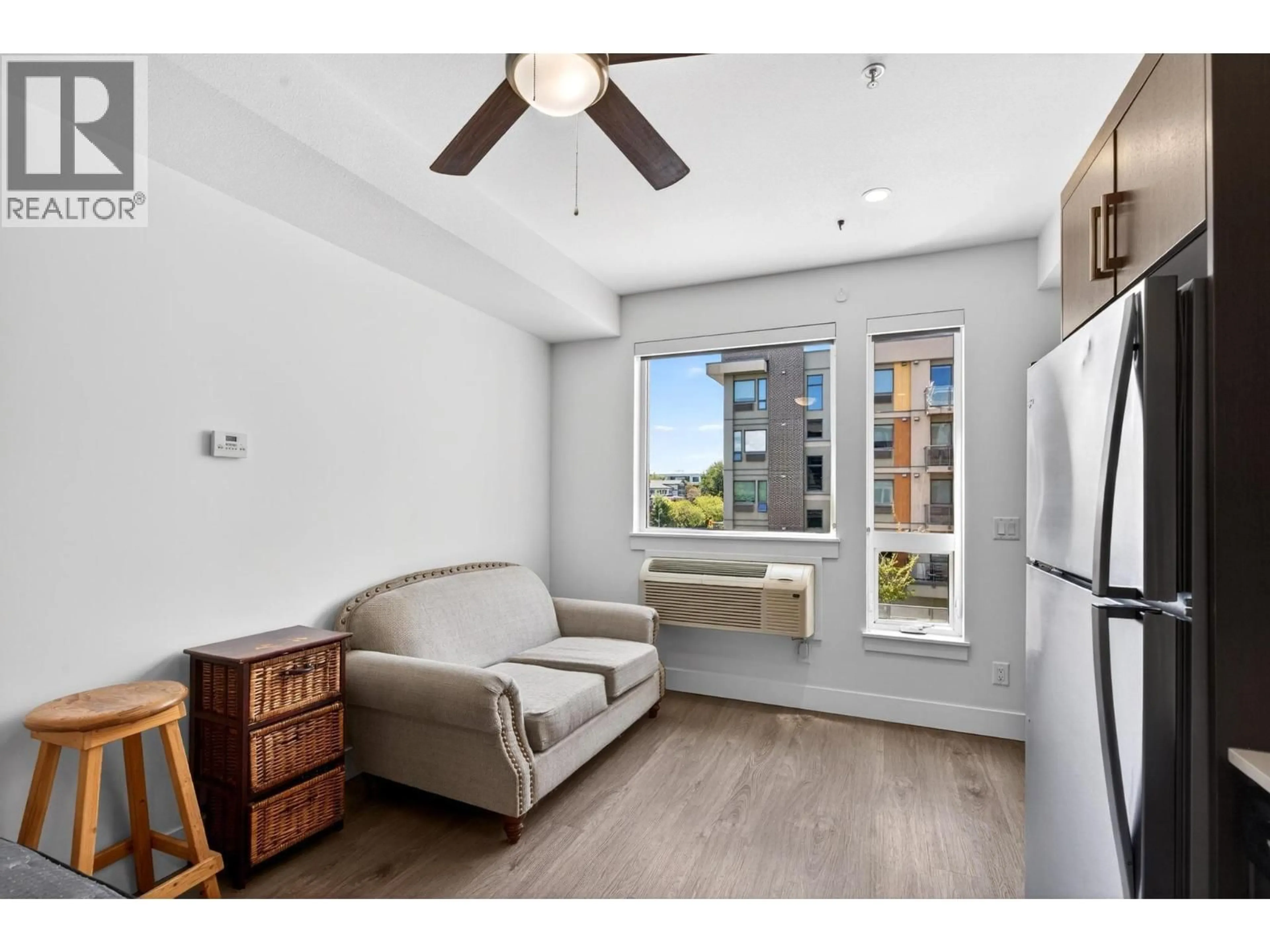 A pic of a room for 424 - 925 LEON AVENUE, Kelowna British Columbia V1Y0E5