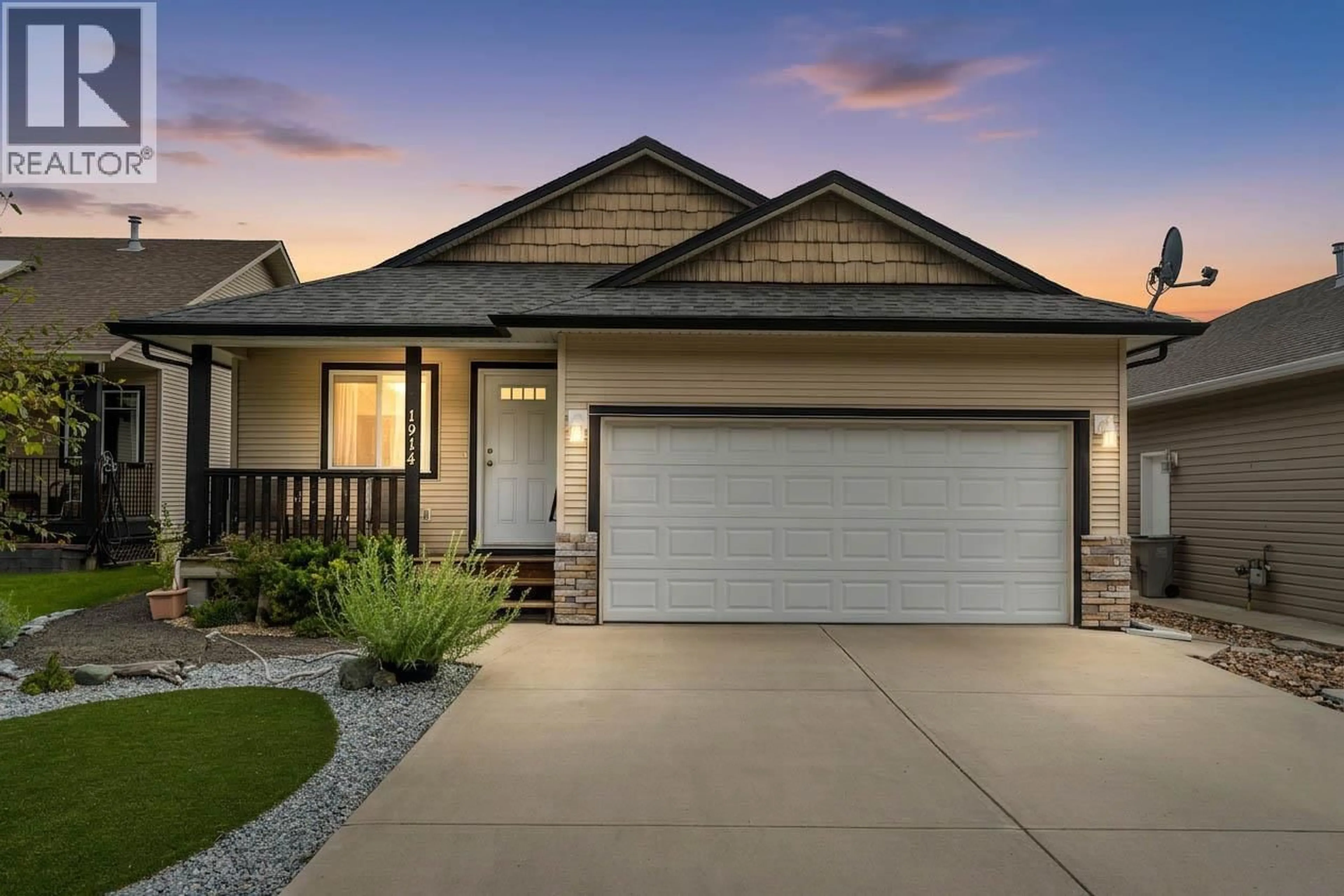 Home with vinyl exterior material, street for 1914 SNOWBERRY CRESCENT, Kamloops British Columbia V1S1Z8