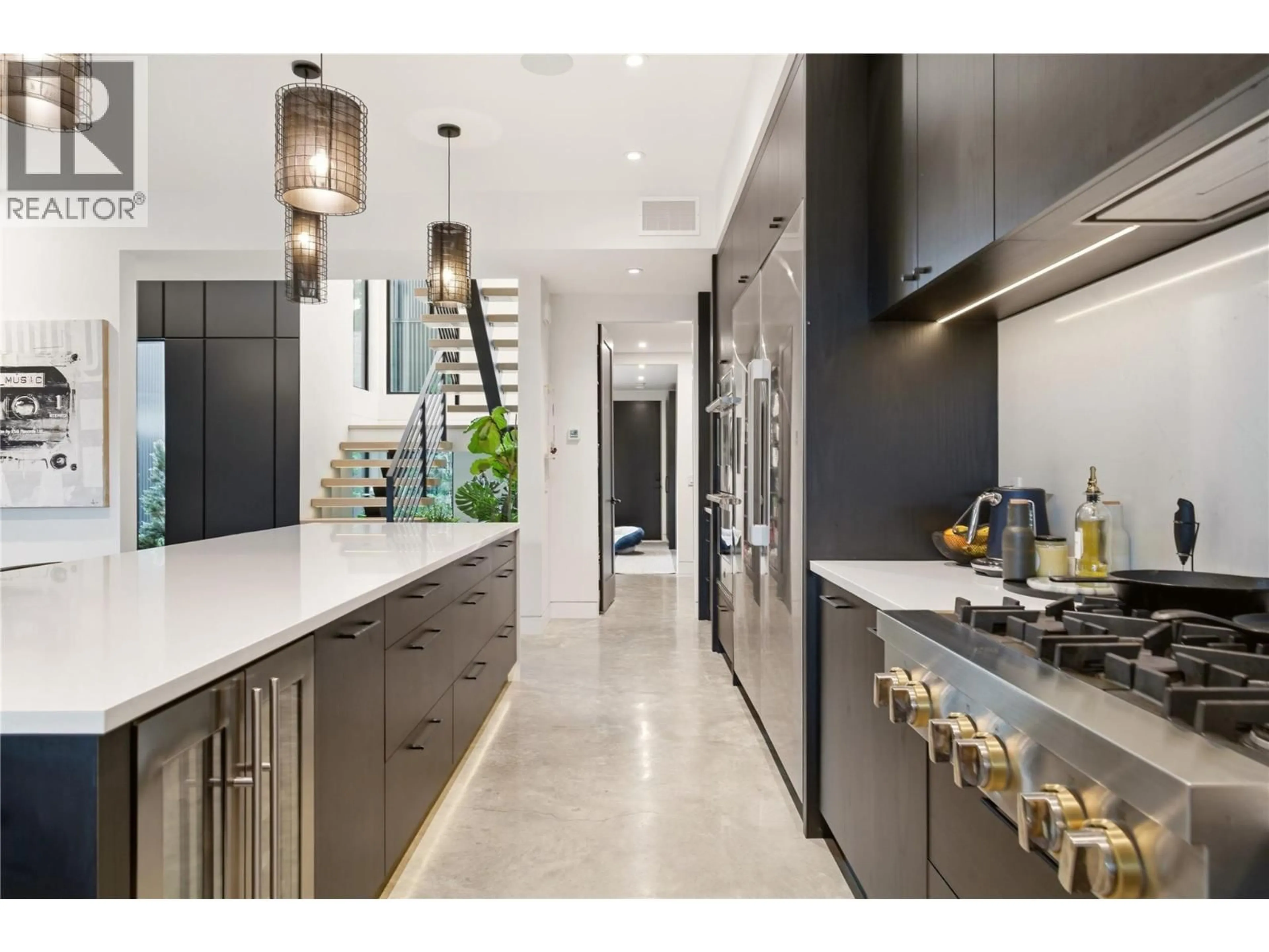 Contemporary kitchen, ceramic/tile floor for 267 LAKE AVENUE, Kelowna British Columbia V1Y5W6