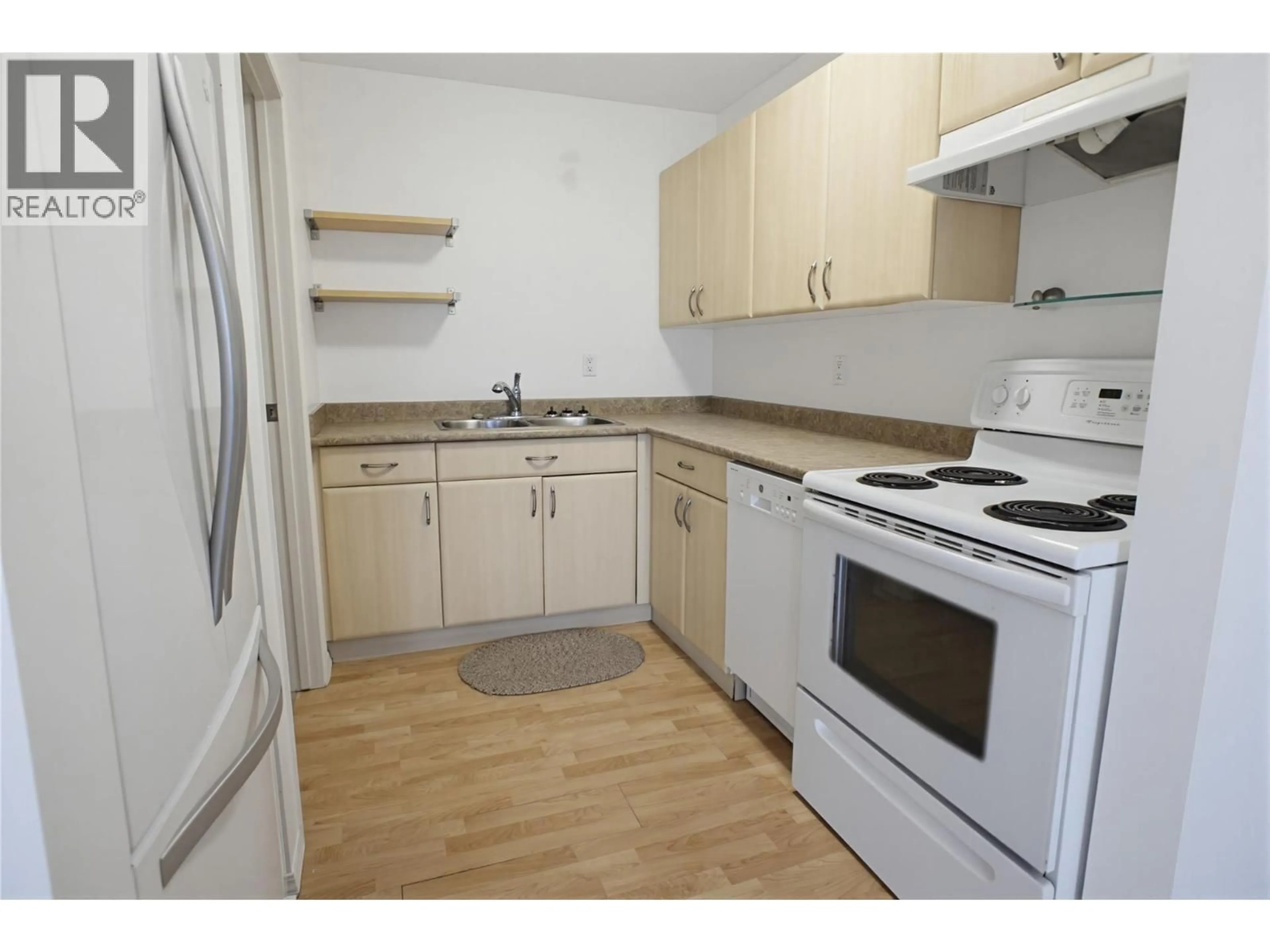 Standard kitchen, unknown for 20 - 1221 HUGH ALLAN DRIVE, Kamloops British Columbia V1S1M7