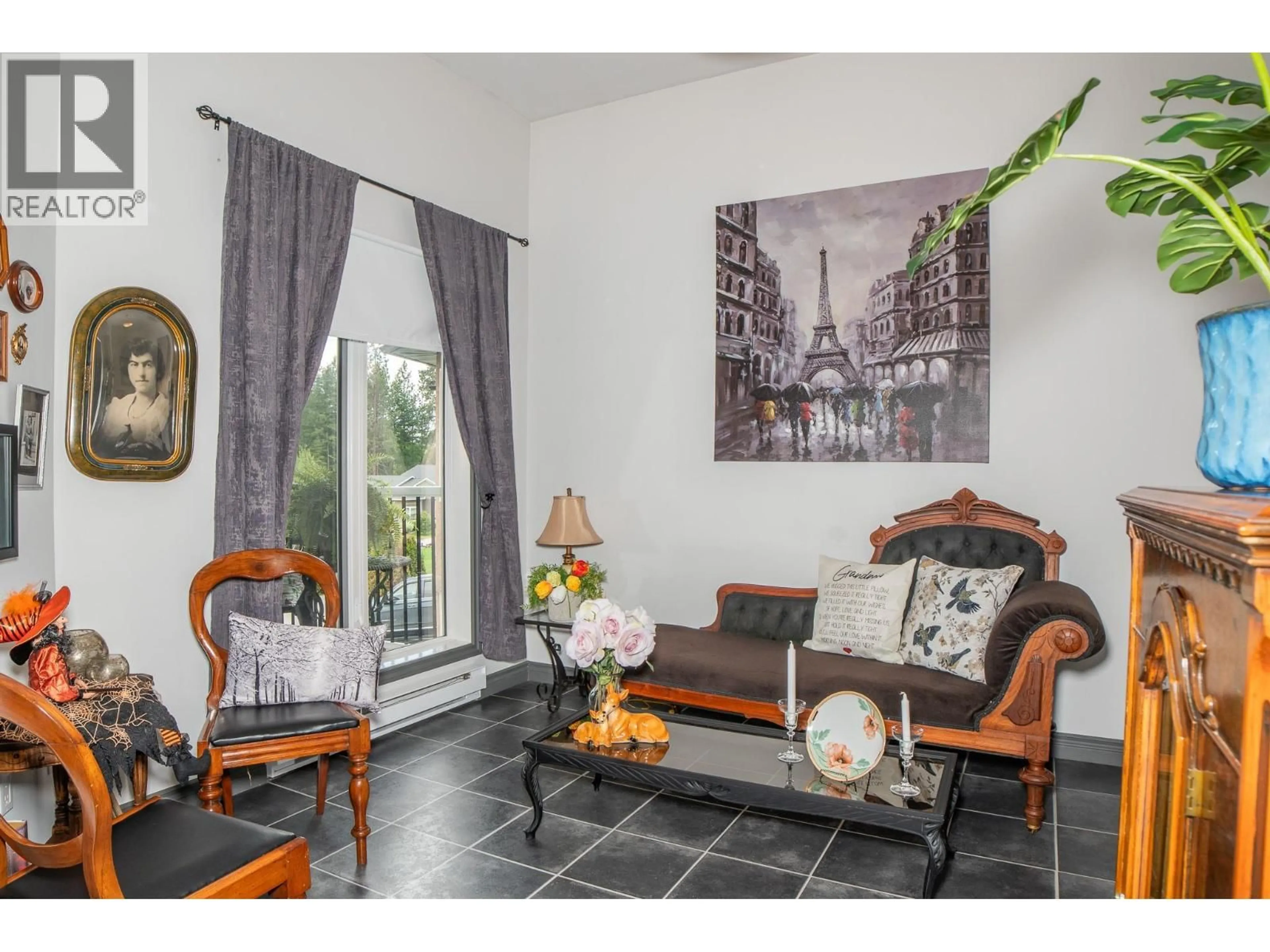 Living room with furniture, unknown for 17 - 420 20TH AVENUE NORTH, Creston British Columbia V0B1G0