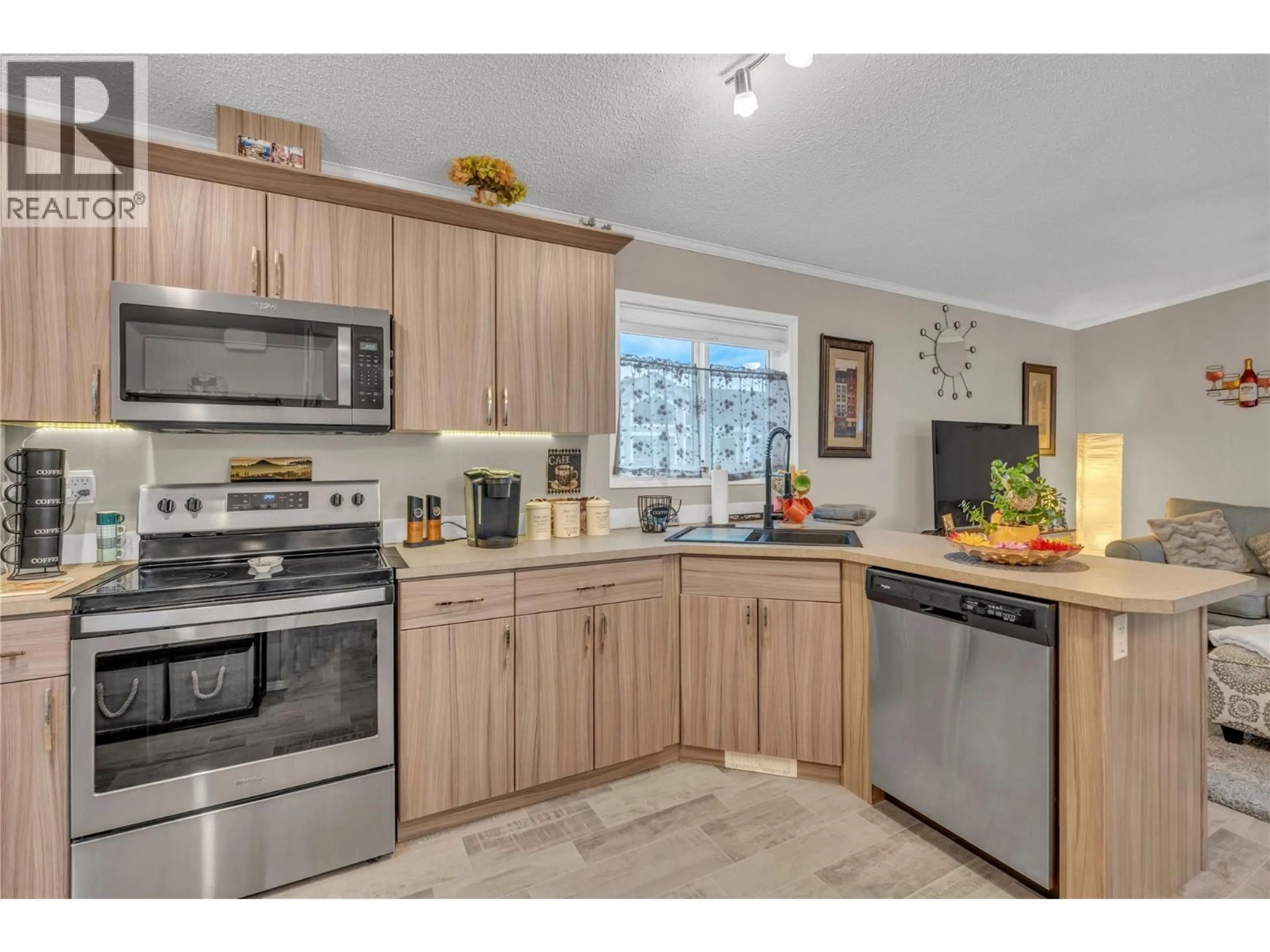 Unknown for 5 - 1118 MIDDLE BENCH ROAD, Keremeos British Columbia V0X1N2