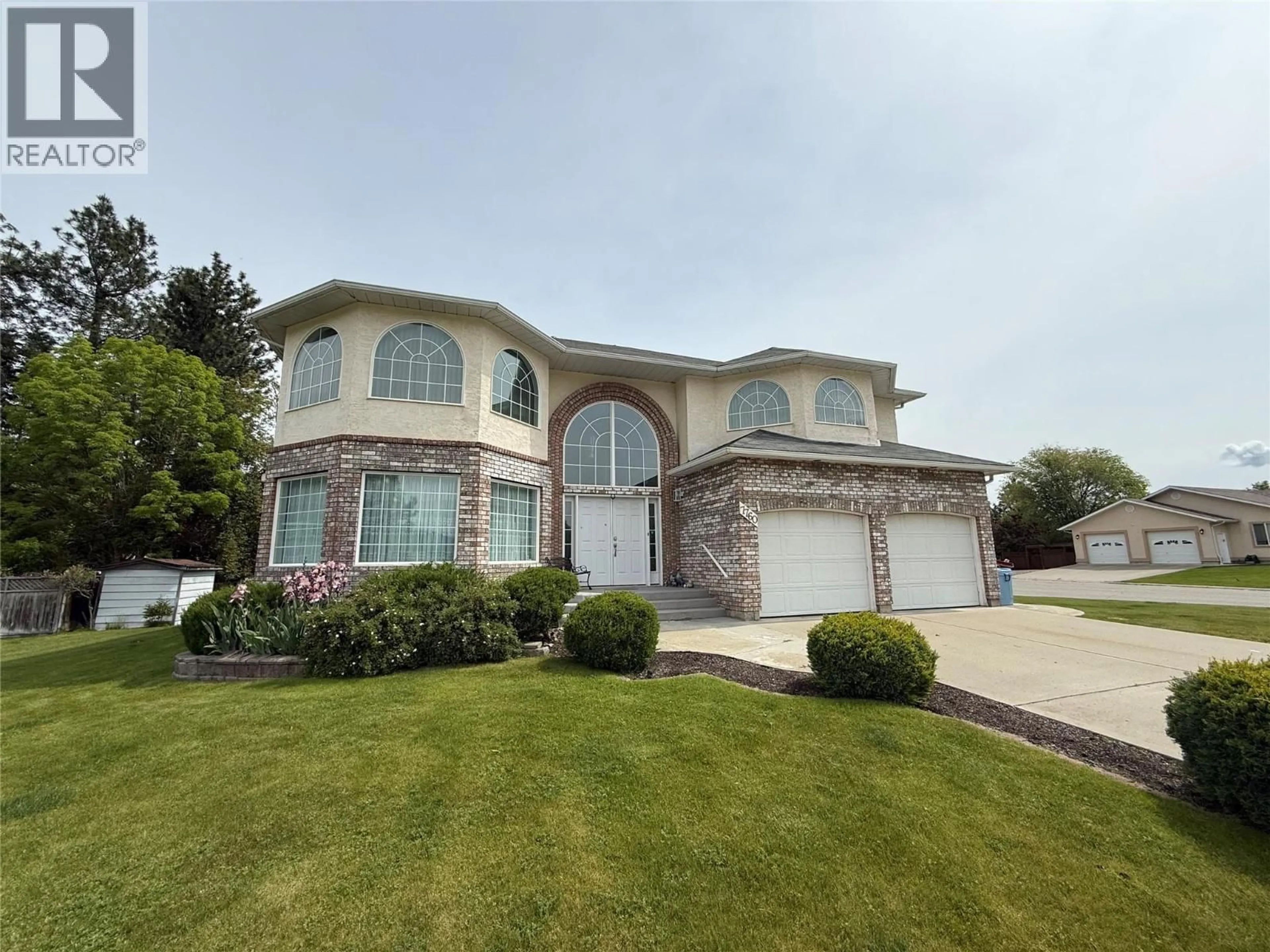 Home with vinyl exterior material, street for 7760 COLUMBIA DRIVE, Grand Forks British Columbia V0H1H2