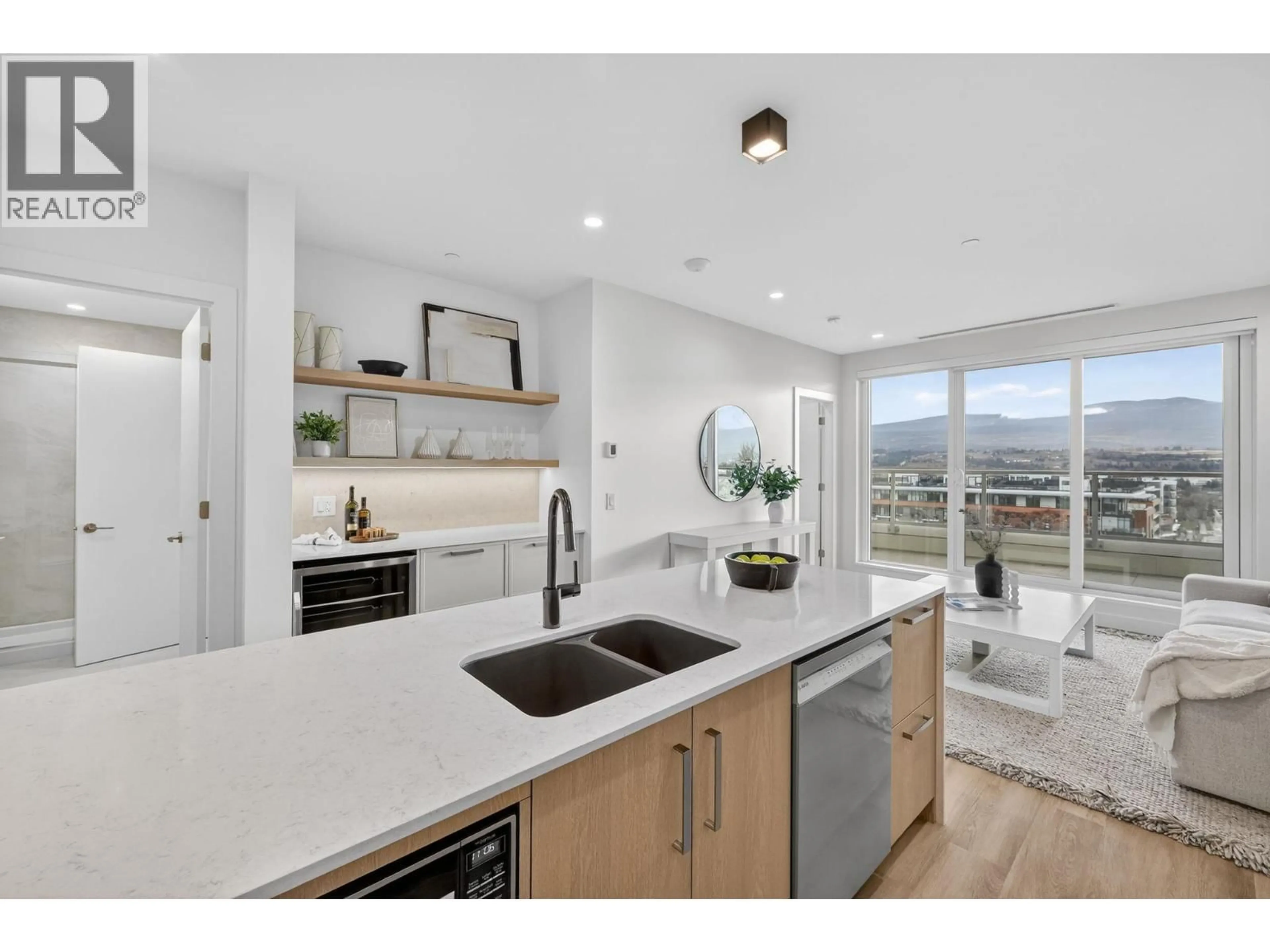 Open concept kitchen, unknown for 803 - 3340 LAKESHORE ROAD, Kelowna British Columbia V1W3S9