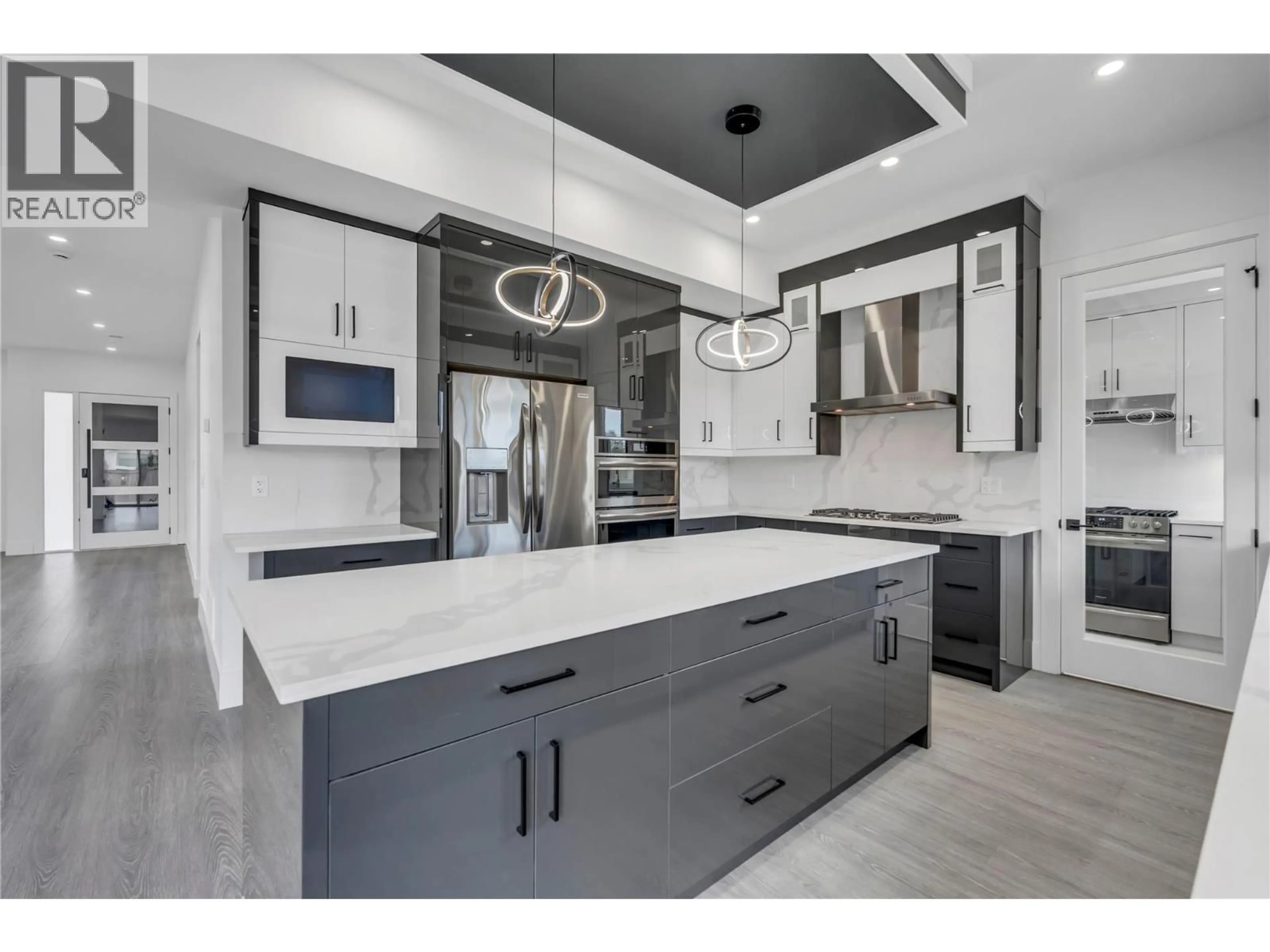 Contemporary kitchen, ceramic/tile floor for 1720 TREFFRY PLACE, Summerland British Columbia V0H1Z9