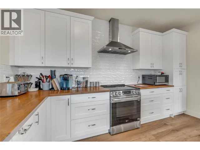 318 HIDDEN VALLEY ROAD, Princeton 5