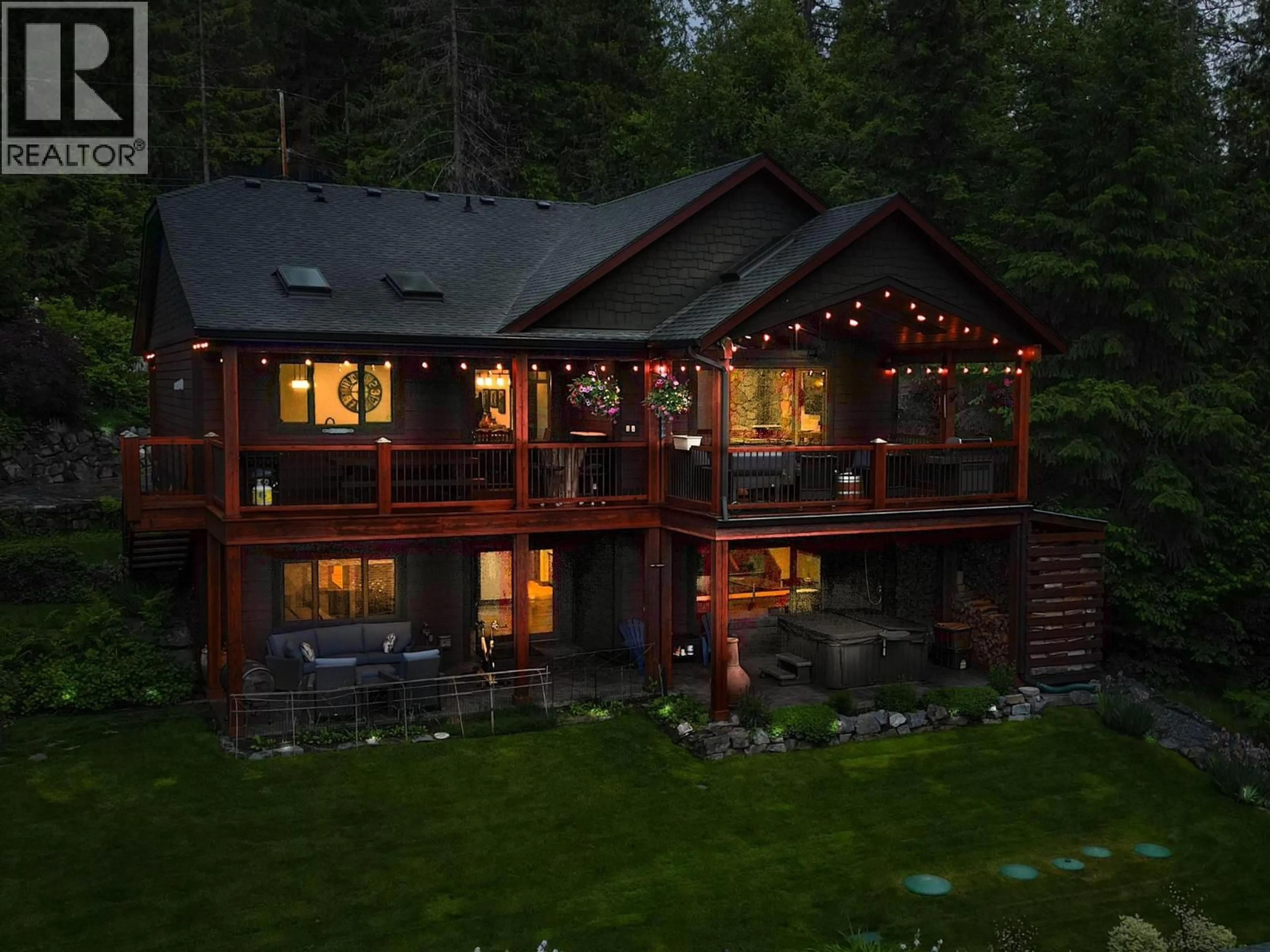 A pic from outside/outdoor area/front of a property/back of a property/a pic from drone, unknown for 82 WALKER ROAD, Enderby British Columbia V0E1V5