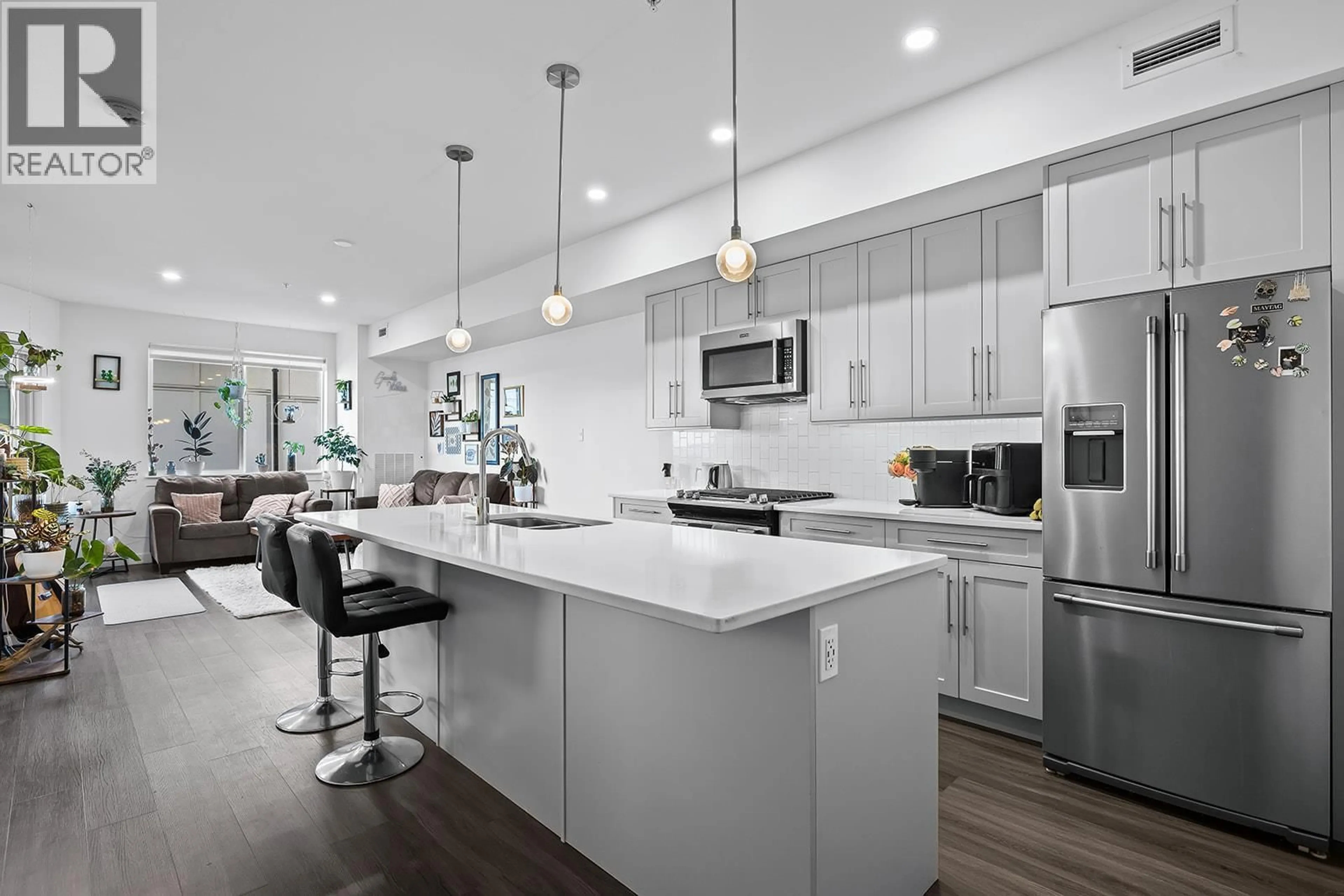 Open concept kitchen, unknown for 305 - 3630 MISSION SPRINGS DRIVE, Kelowna British Columbia V1W0B2