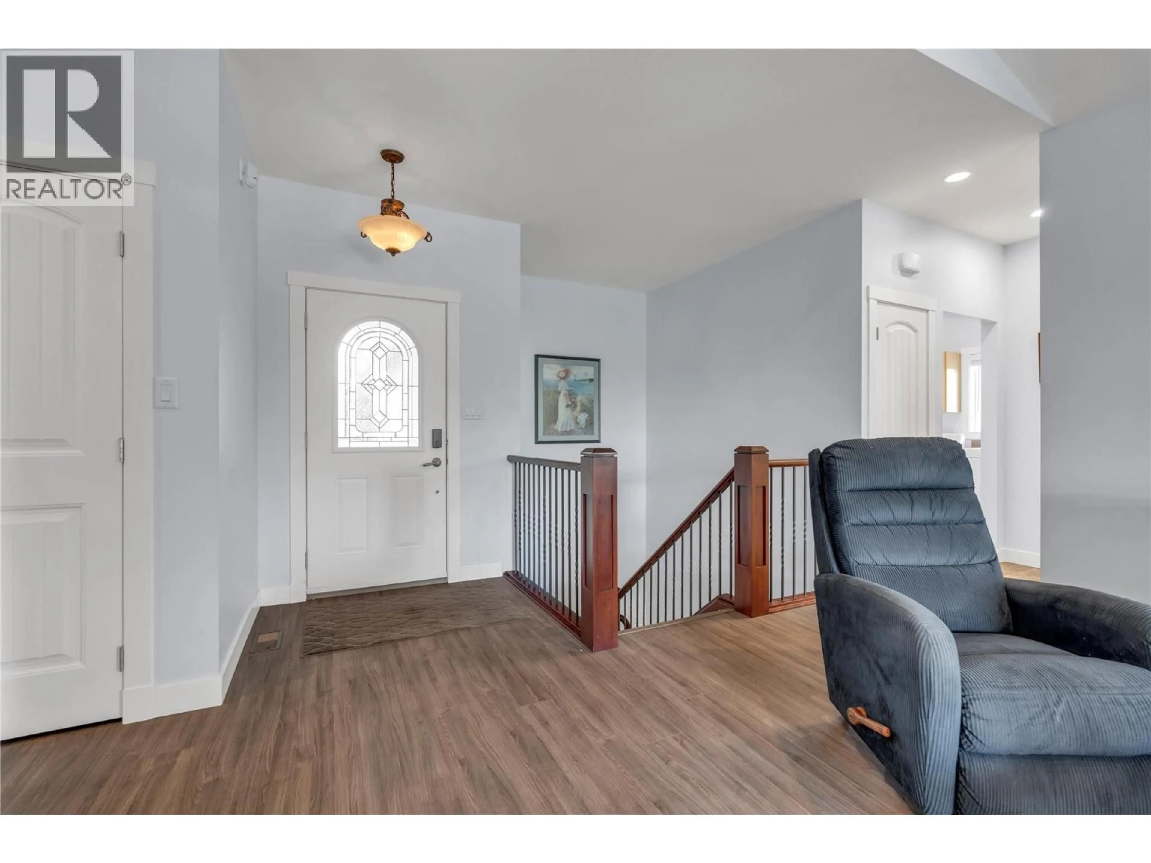 Indoor entryway for 6991 PINOT PLACE, Oliver British Columbia V0H1T4