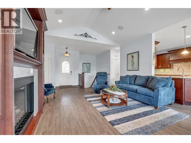 6991 PINOT PLACE, Oliver 5