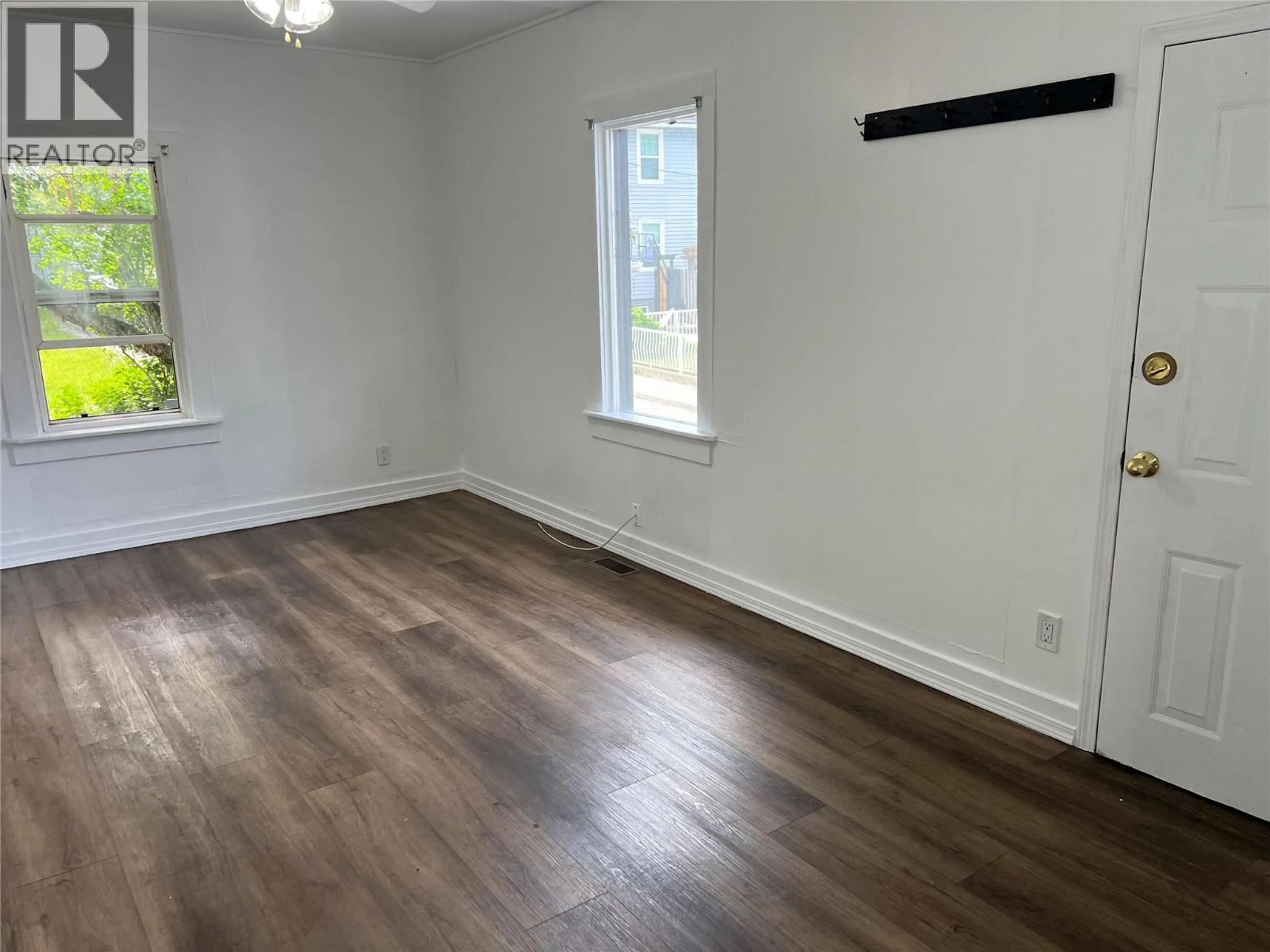 A pic of a room for 264 OLD ROSSLAND AVENUE, Trail British Columbia V1R3M7