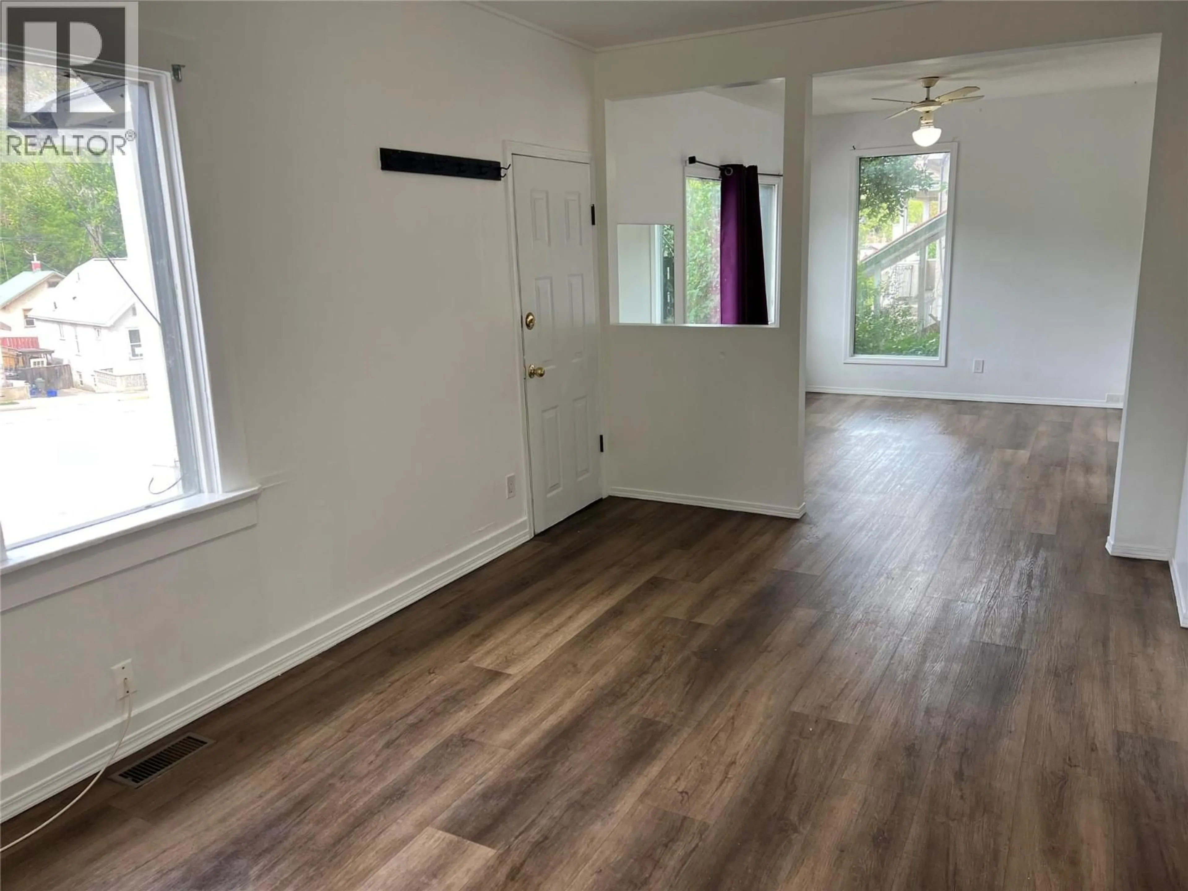 A pic of a room for 264 OLD ROSSLAND AVENUE, Trail British Columbia V1R3M7