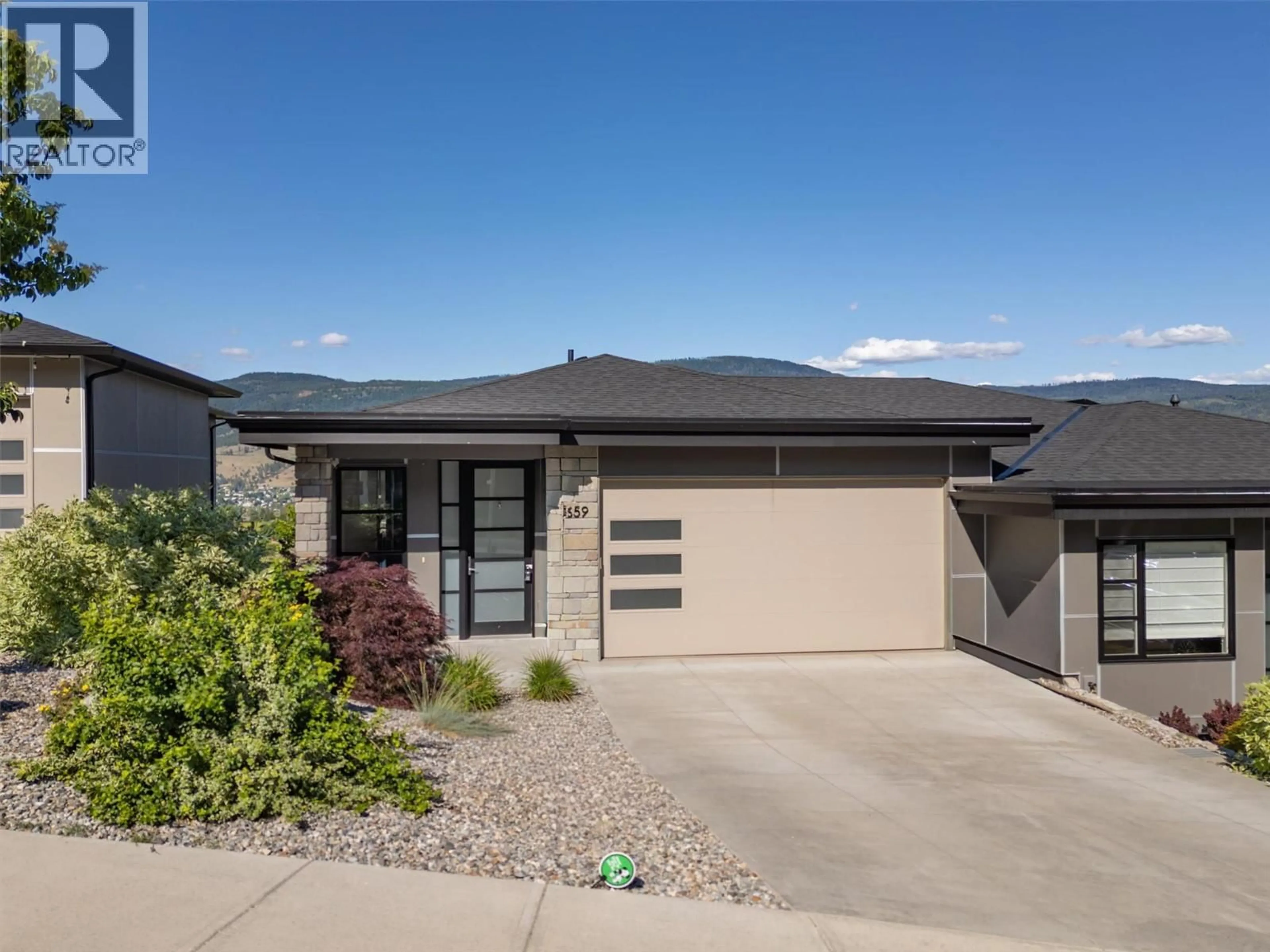 Home with vinyl exterior material, unknown for 9659 SANTINA ROAD, Lake Country British Columbia V4V2R9