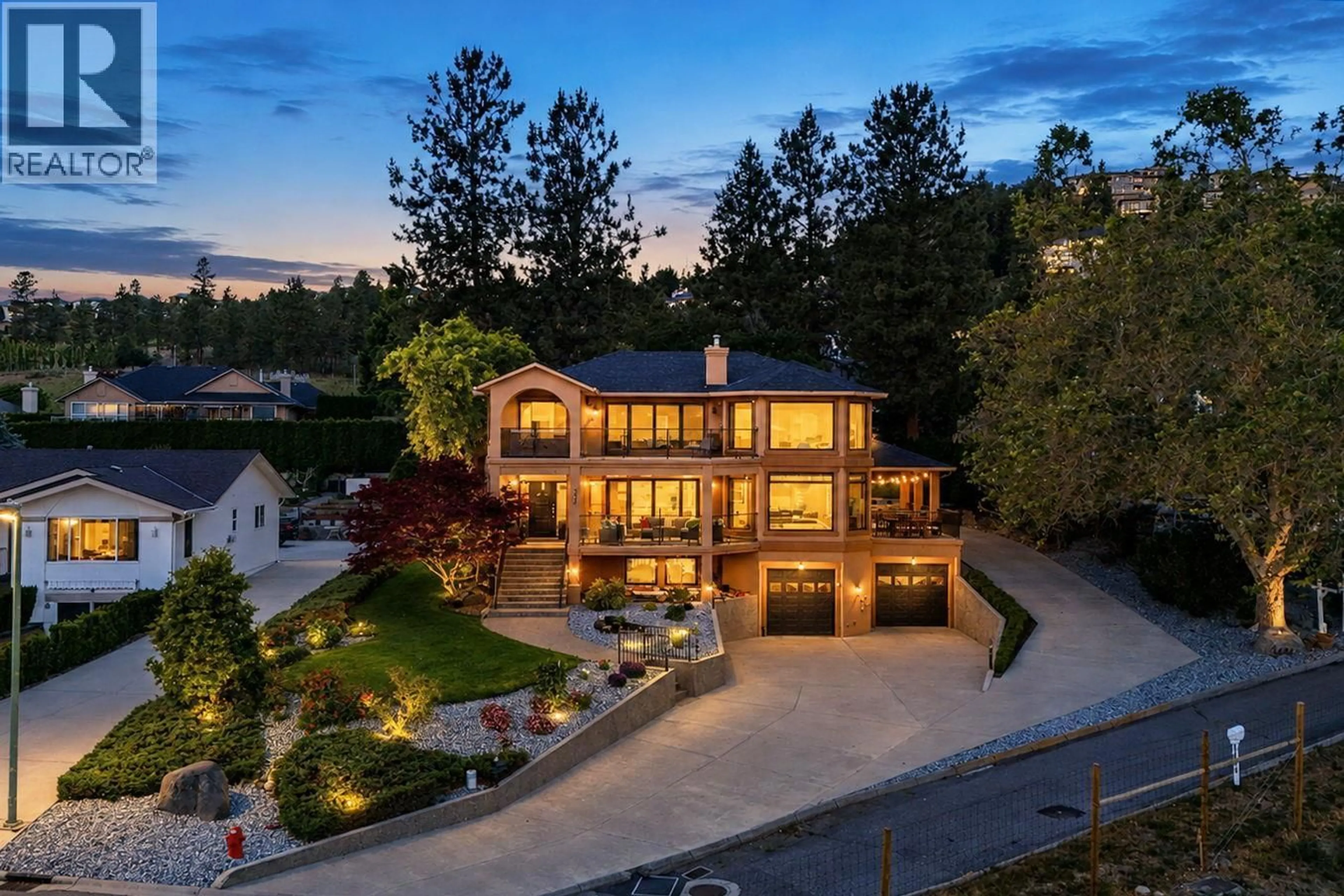 A pic from outside/outdoor area/front of a property/back of a property/a pic from drone, mountain view for 1430 ROME PLACE, West Kelowna British Columbia V4T1Y5