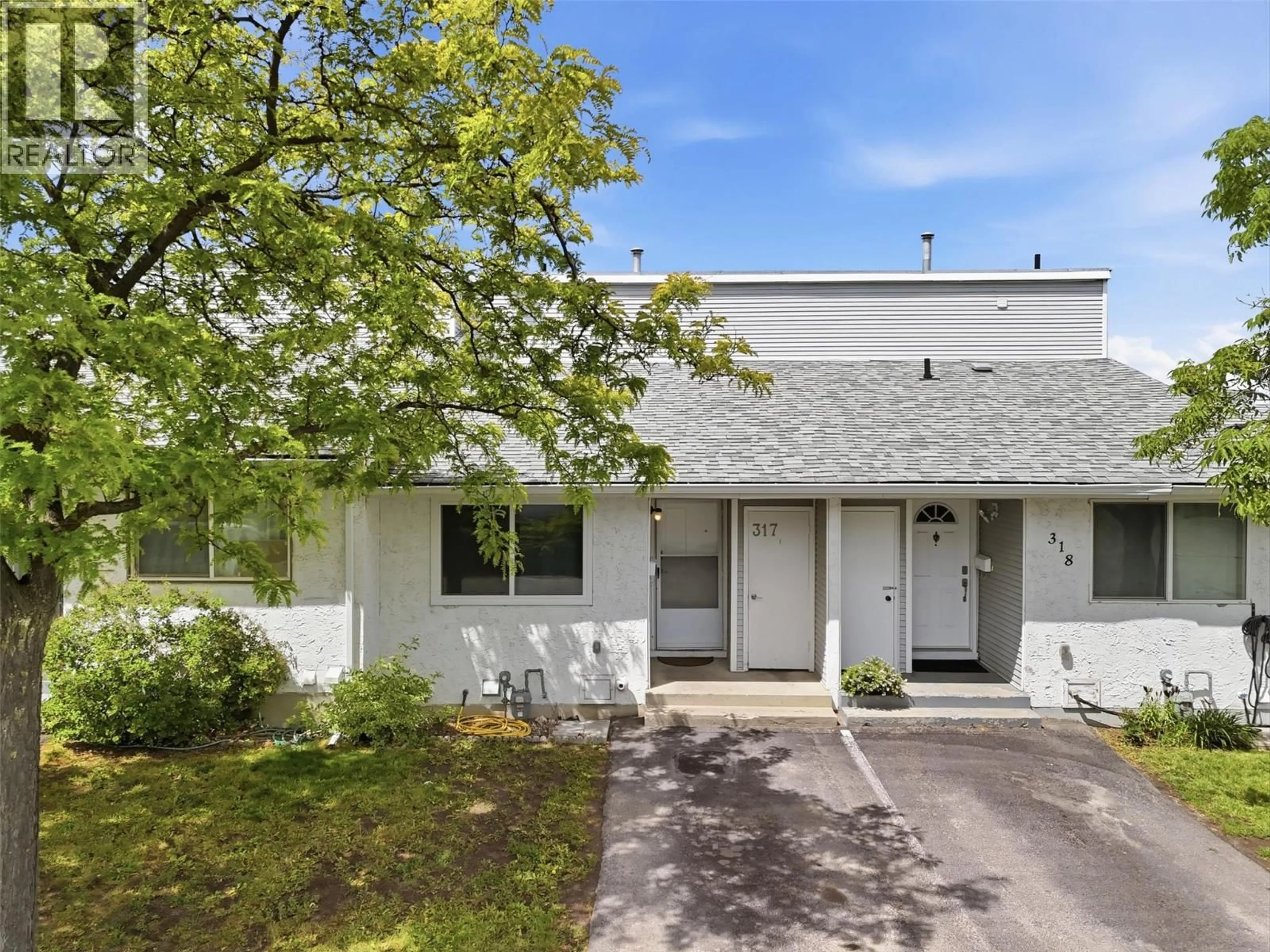 Home with vinyl exterior material, street for 317 - 1780 SPRINGVIEW PLACE, Kamloops British Columbia V2E1J4