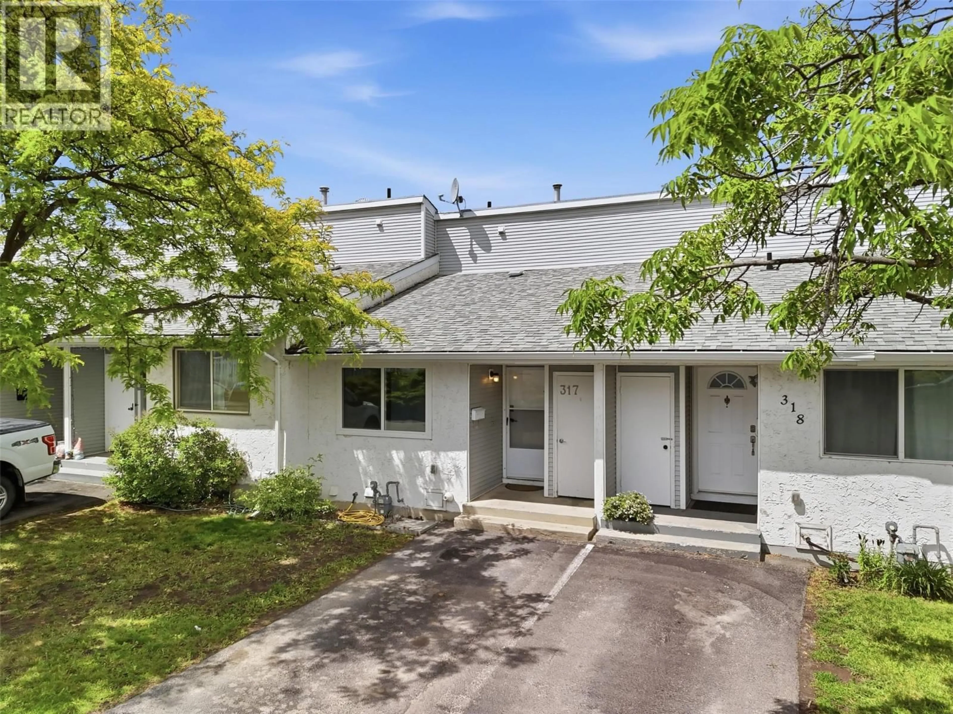 A pic from outside/outdoor area/front of a property/back of a property/a pic from drone, street for 317 - 1780 SPRINGVIEW PLACE, Kamloops British Columbia V2E1J4