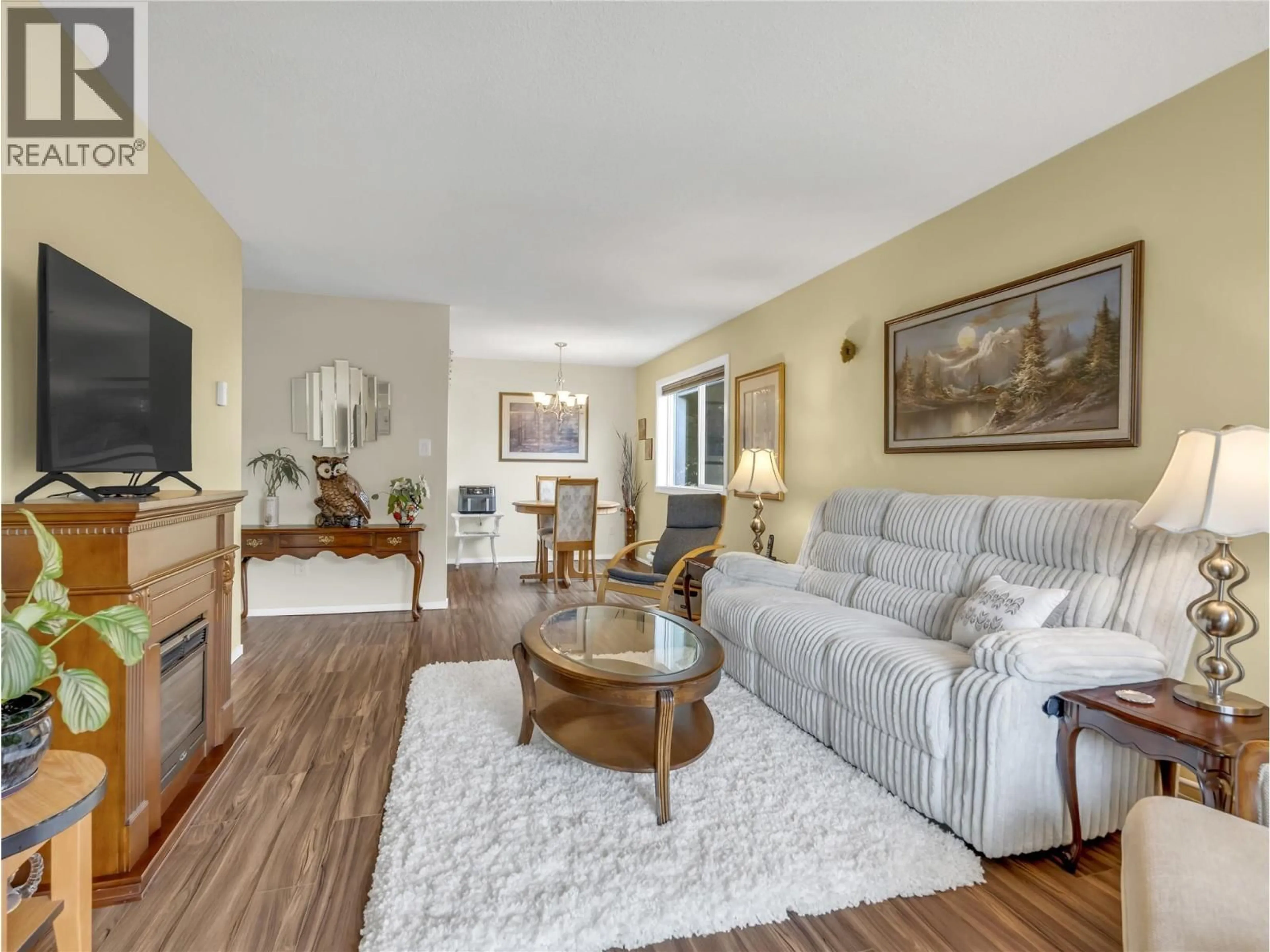 Living room with furniture, unknown for 212 - 803 FAIRVIEW ROAD, Penticton British Columbia V2A5Y7
