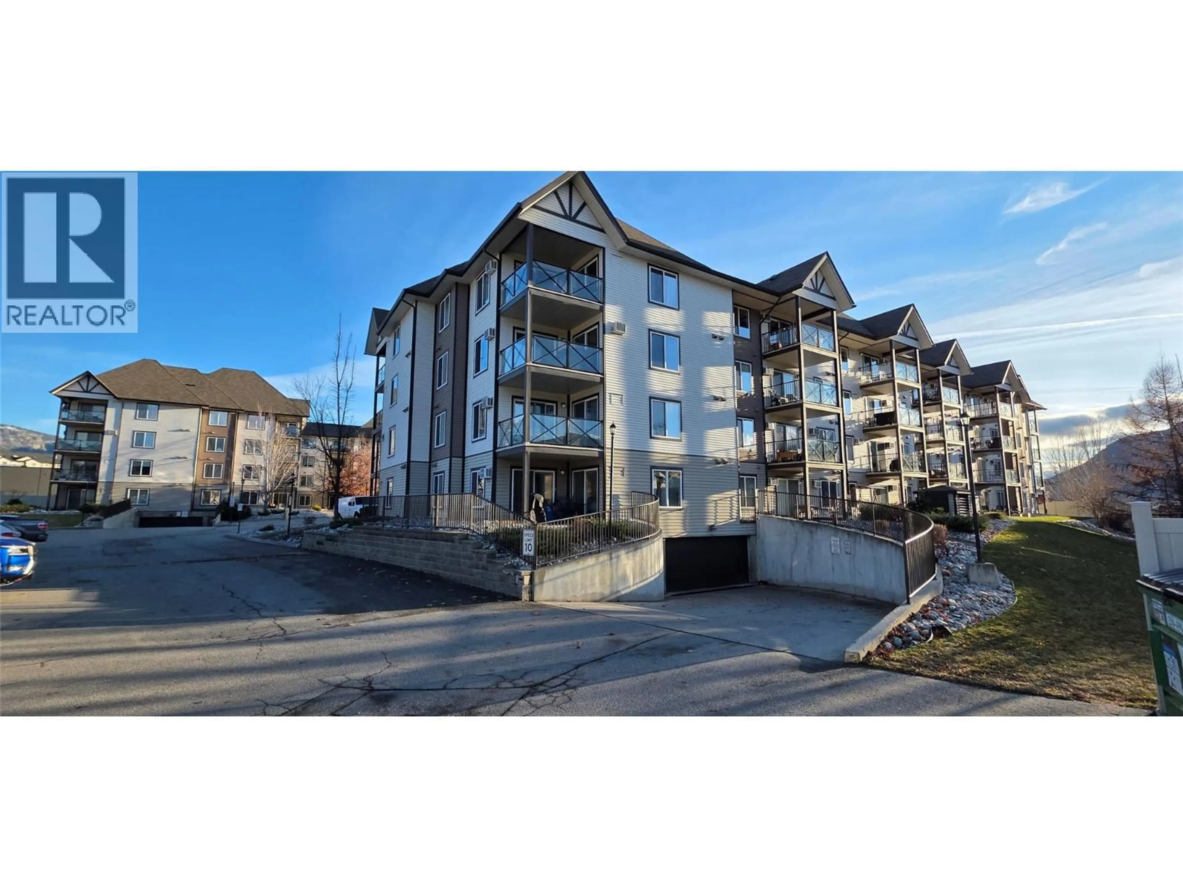 A pic from outside/outdoor area/front of a property/back of a property/a pic from drone, building for 206 - 256 HASTINGS AVENUE, Penticton British Columbia V2A2V6