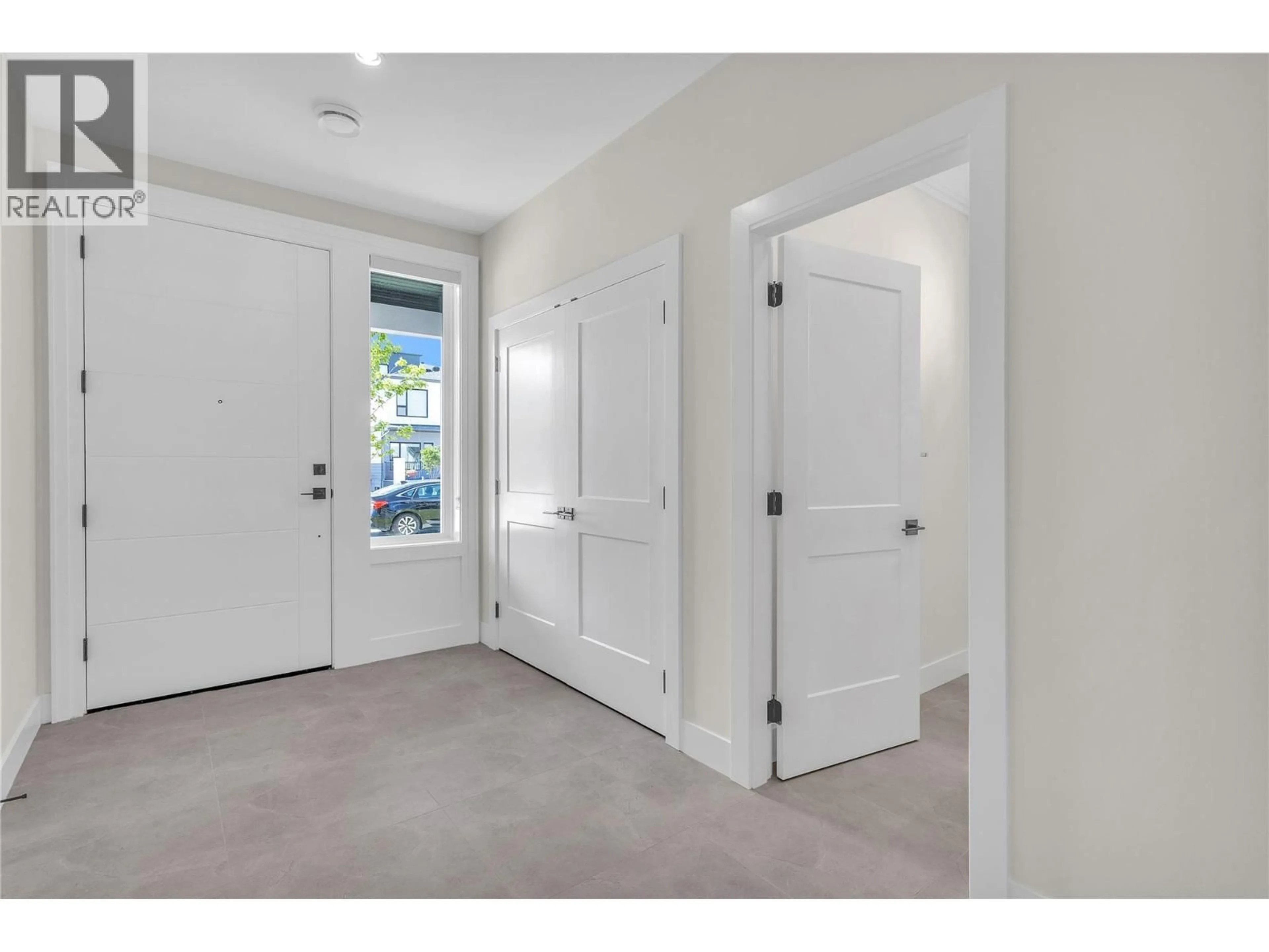 Indoor entryway for 25 - 19950 MCCARTHY ROAD, Lake Country British Columbia V4V1T1