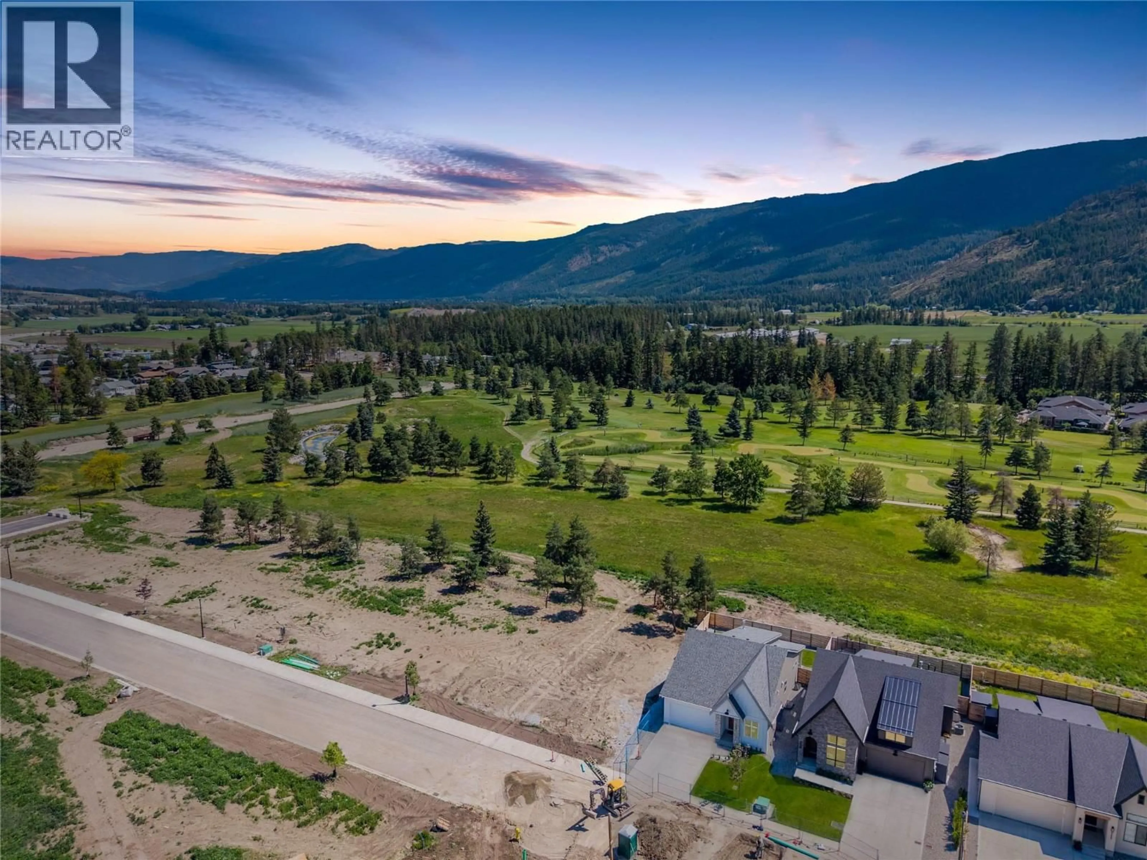 A pic from outside/outdoor area/front of a property/back of a property/a pic from drone, mountain view for BRADLEY DRIVE, Armstrong British Columbia V4Y0Y4
