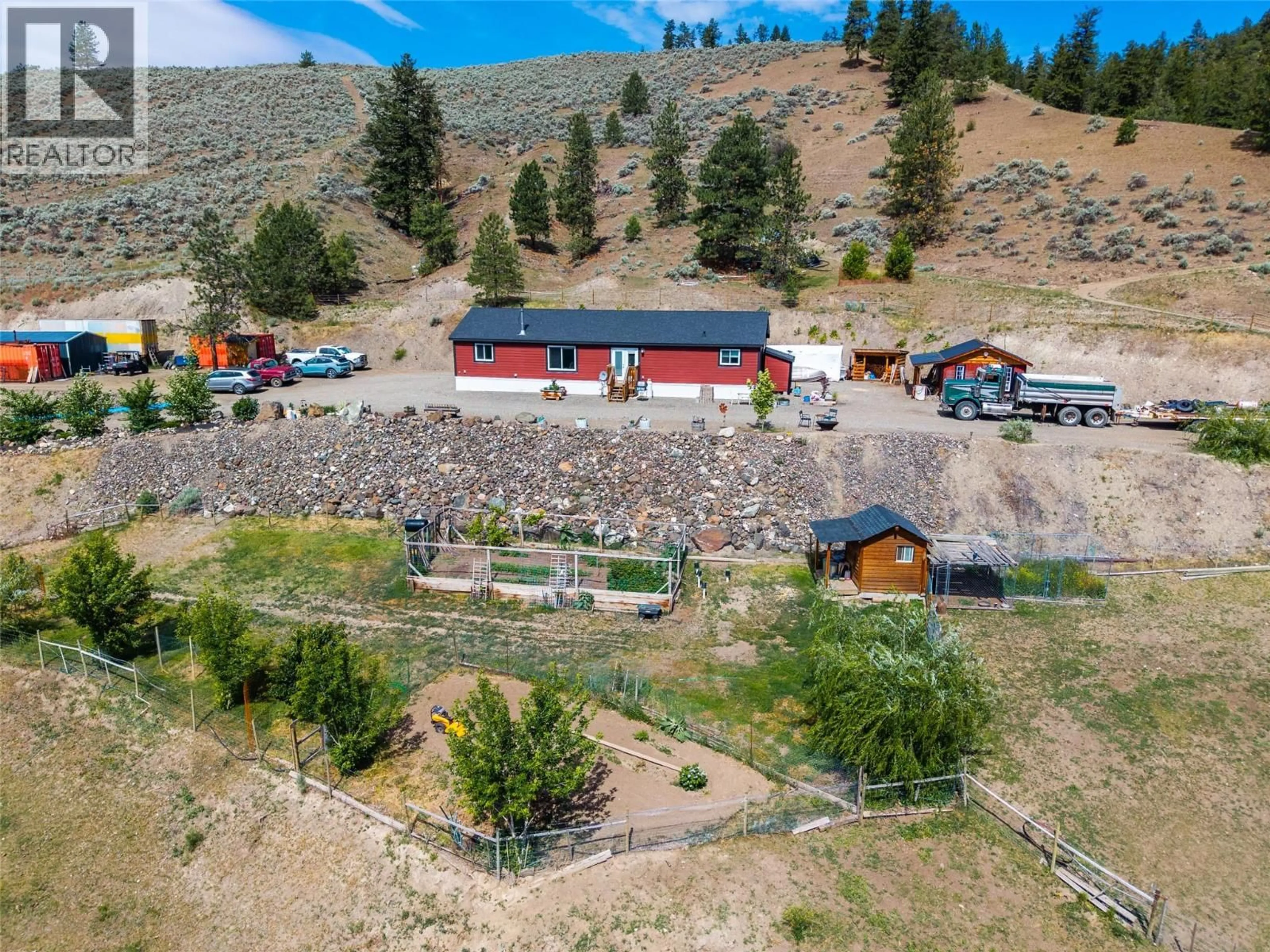 A pic from outside/outdoor area/front of a property/back of a property/a pic from drone, mountain view for 4505 KAMLOOPS-SHUSWAP ROAD, Kamloops British Columbia V0E2M0