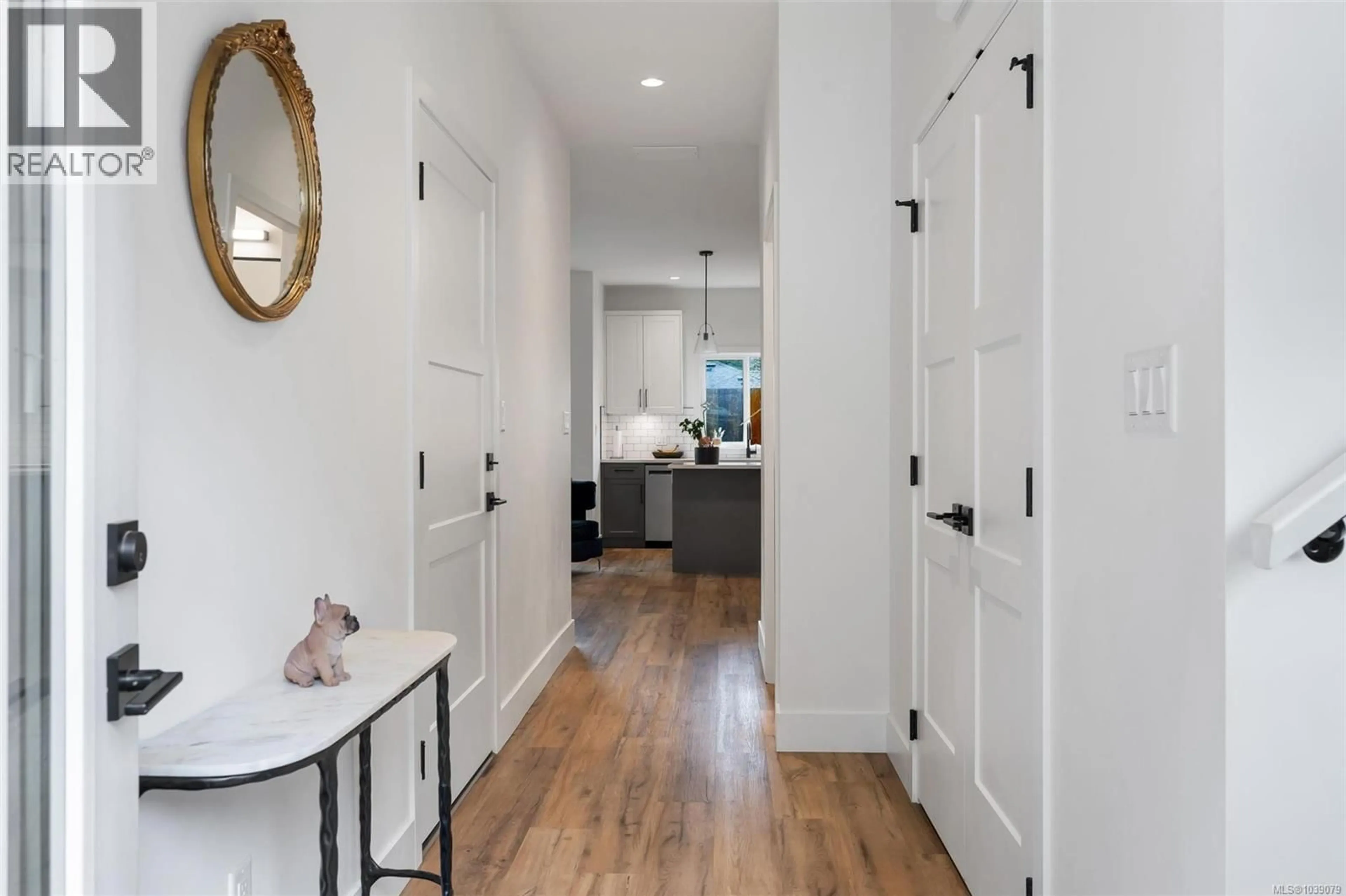 Indoor entryway for 104 - 2379 LUND ROAD, View Royal British Columbia V9B0S9