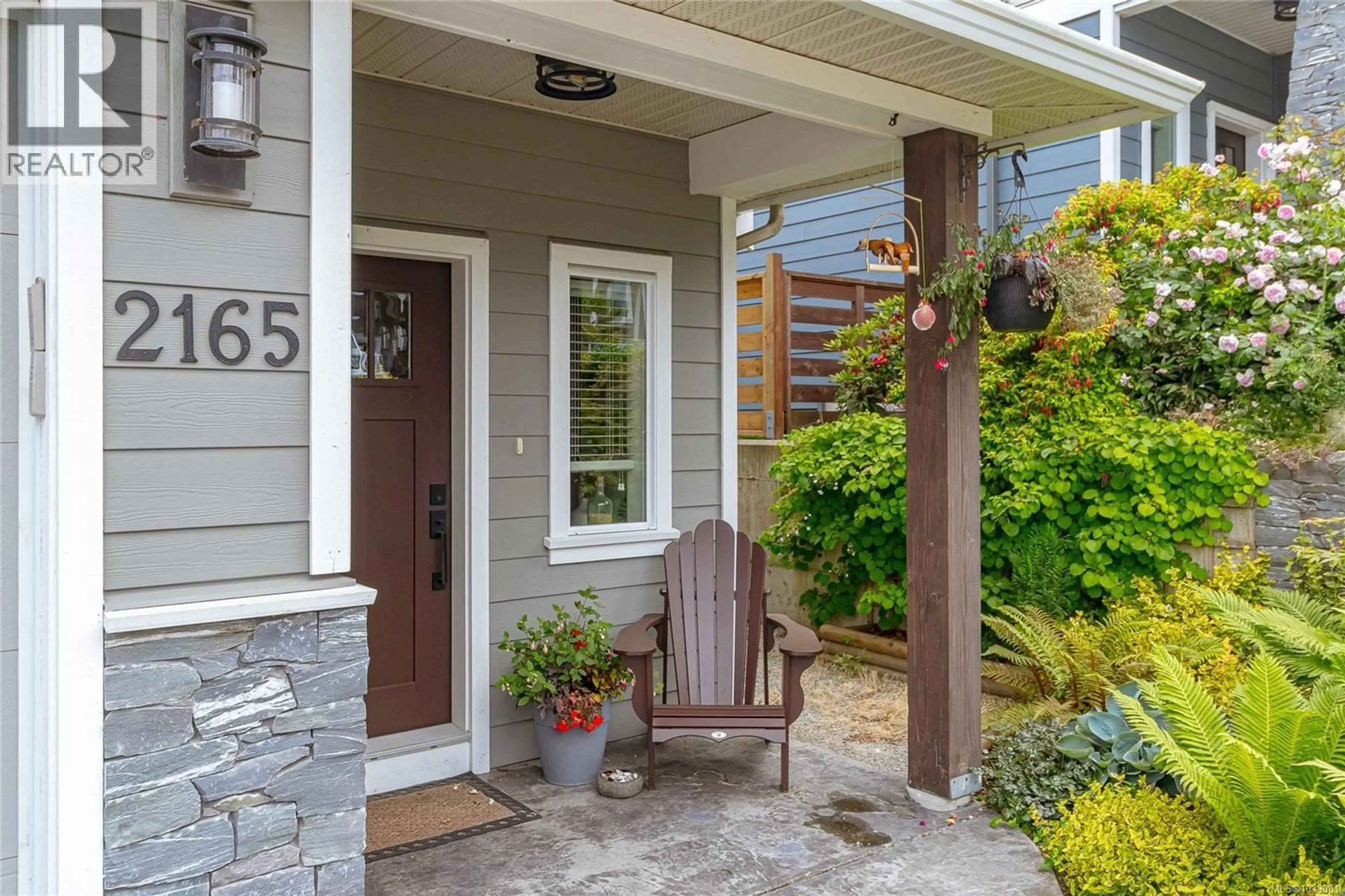 Indoor entryway for 2165 TIMBER RIDGE COURT, Central Saanich British Columbia V8M0C2