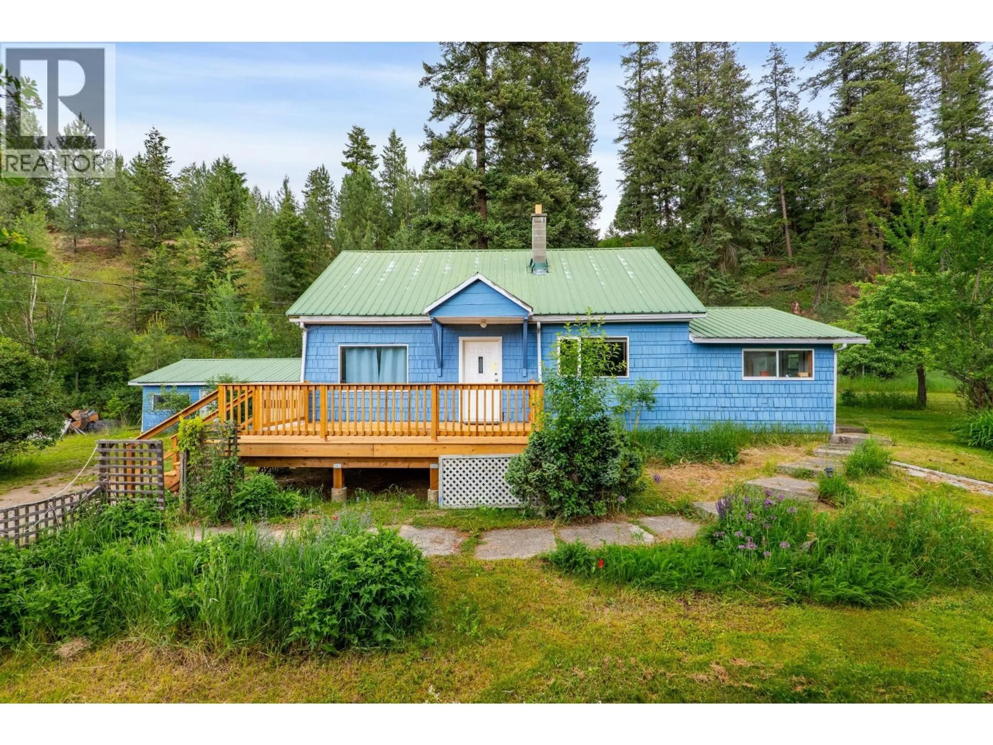 Home with vinyl exterior material, unknown for 4392 BARRIERE TOWN ROAD, Barriere British Columbia V0E1E0