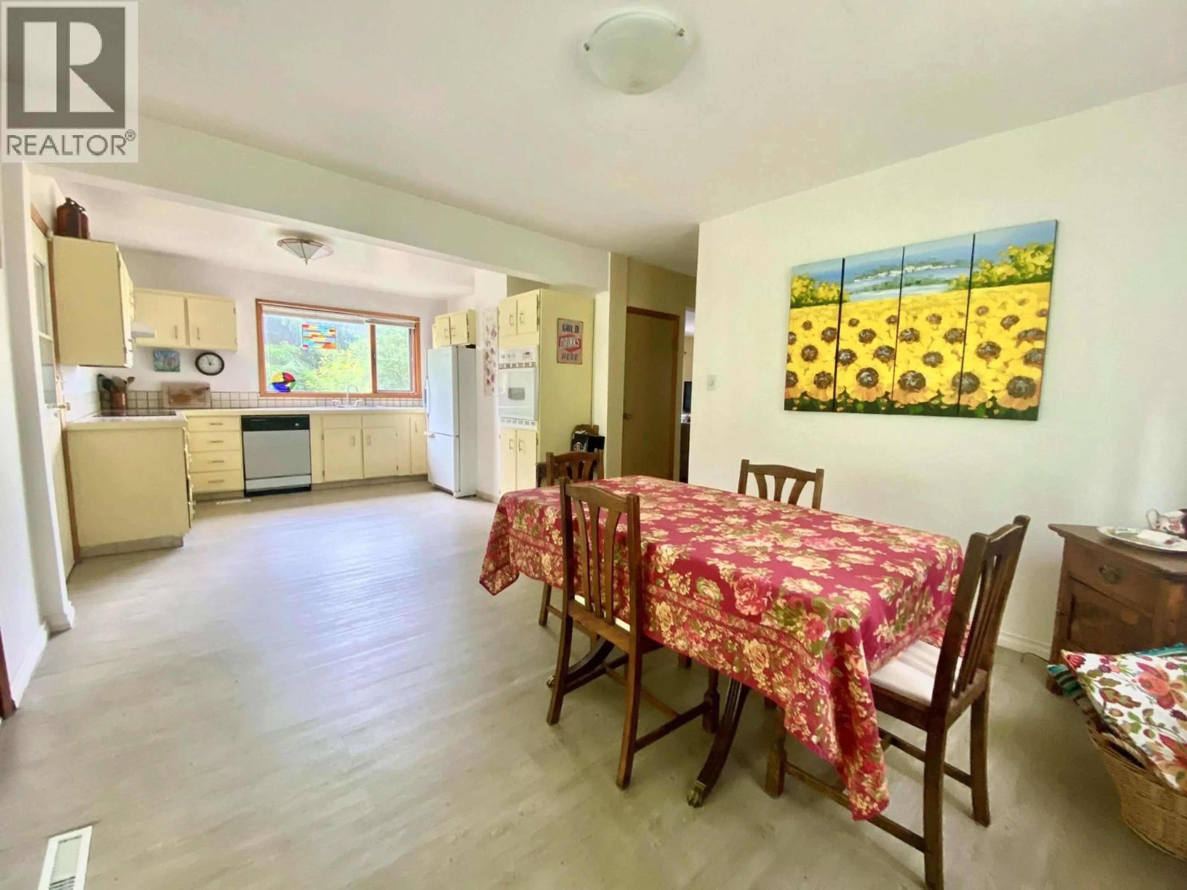 Dining room, unknown for 4392 BARRIERE TOWN ROAD, Barriere British Columbia V0E1E0