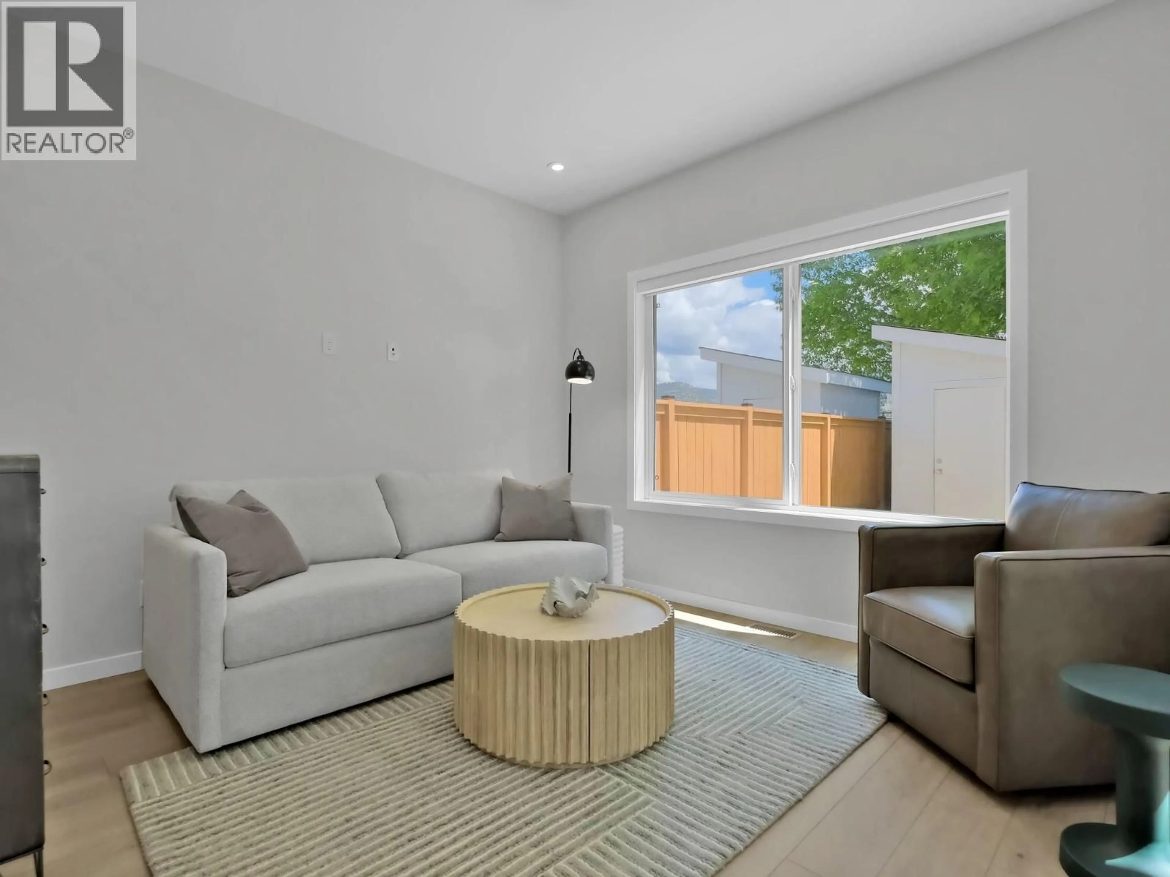 Living room with furniture, unknown for 103 - 275 KINNEY AVENUE, Penticton British Columbia V2A3P3