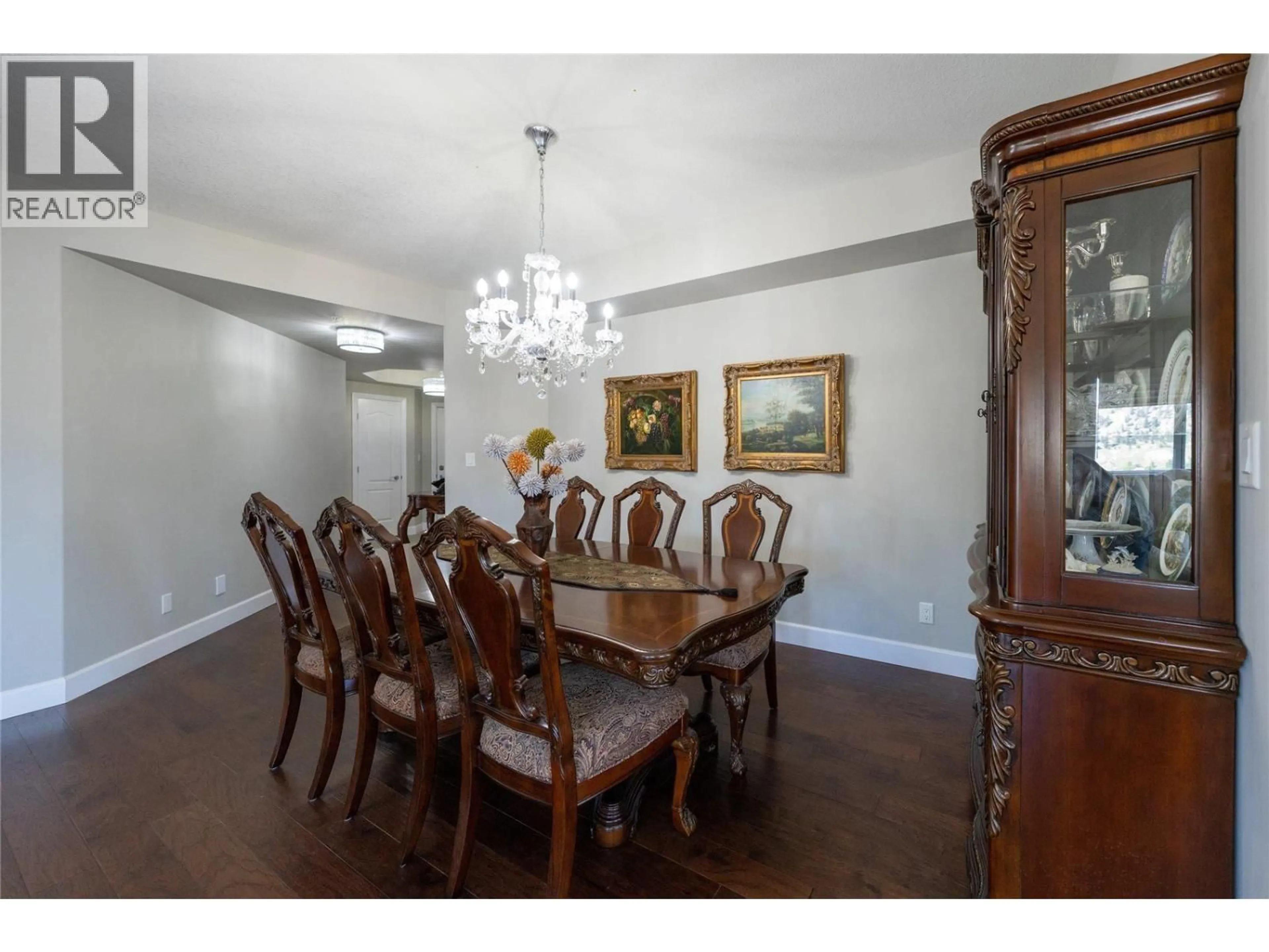 Dining room, wood/laminate floor for 1006 - 1947 UNDERHILL STREET, Kelowna British Columbia V1X7Z5