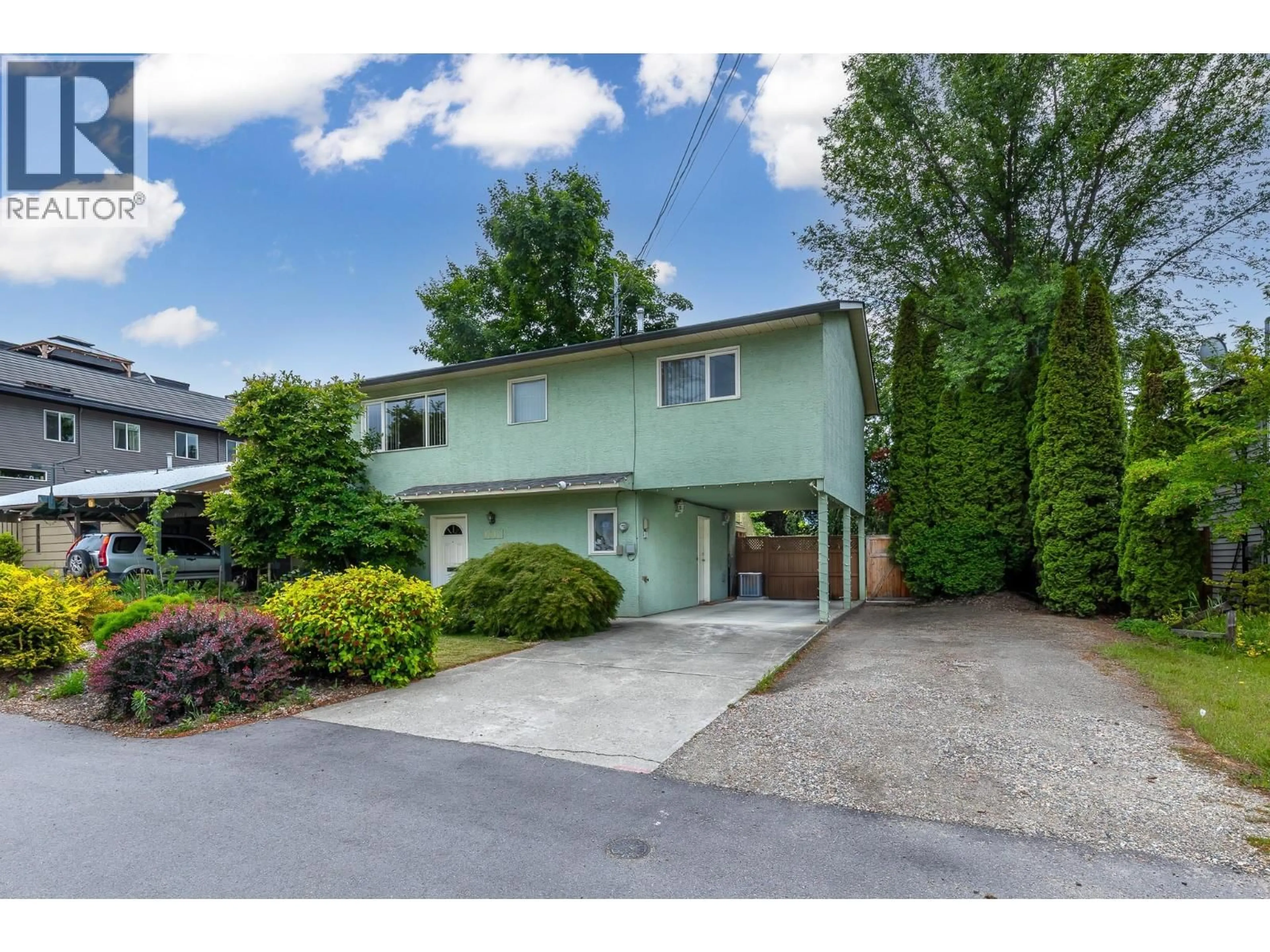 Home with vinyl exterior material, street for 1812 46 AVENUE, Vernon British Columbia V1T3P5