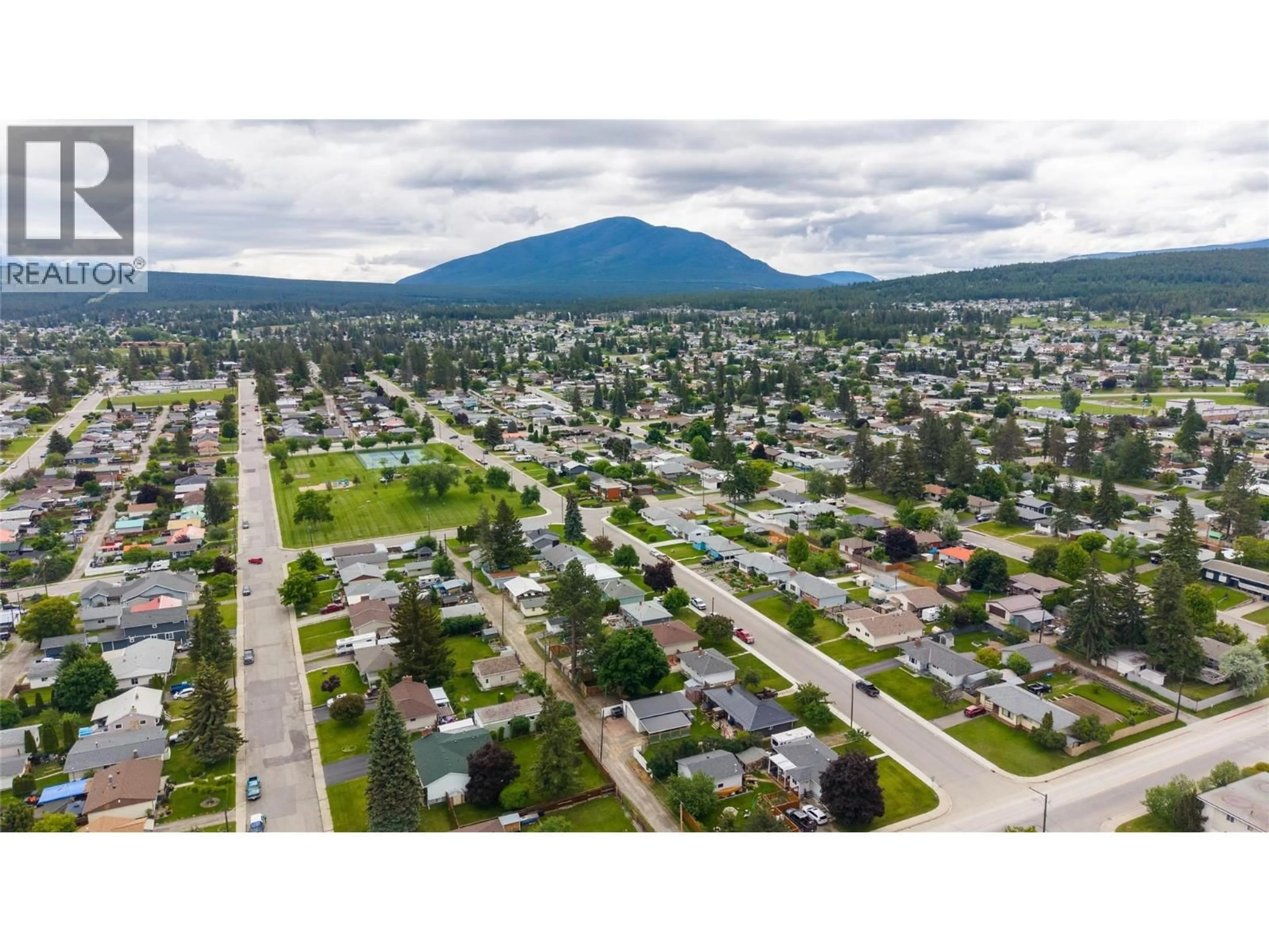 A pic from outside/outdoor area/front of a property/back of a property/a pic from drone, mountain view for 306 8TH STREET SOUTH, Cranbrook British Columbia V1C1P1