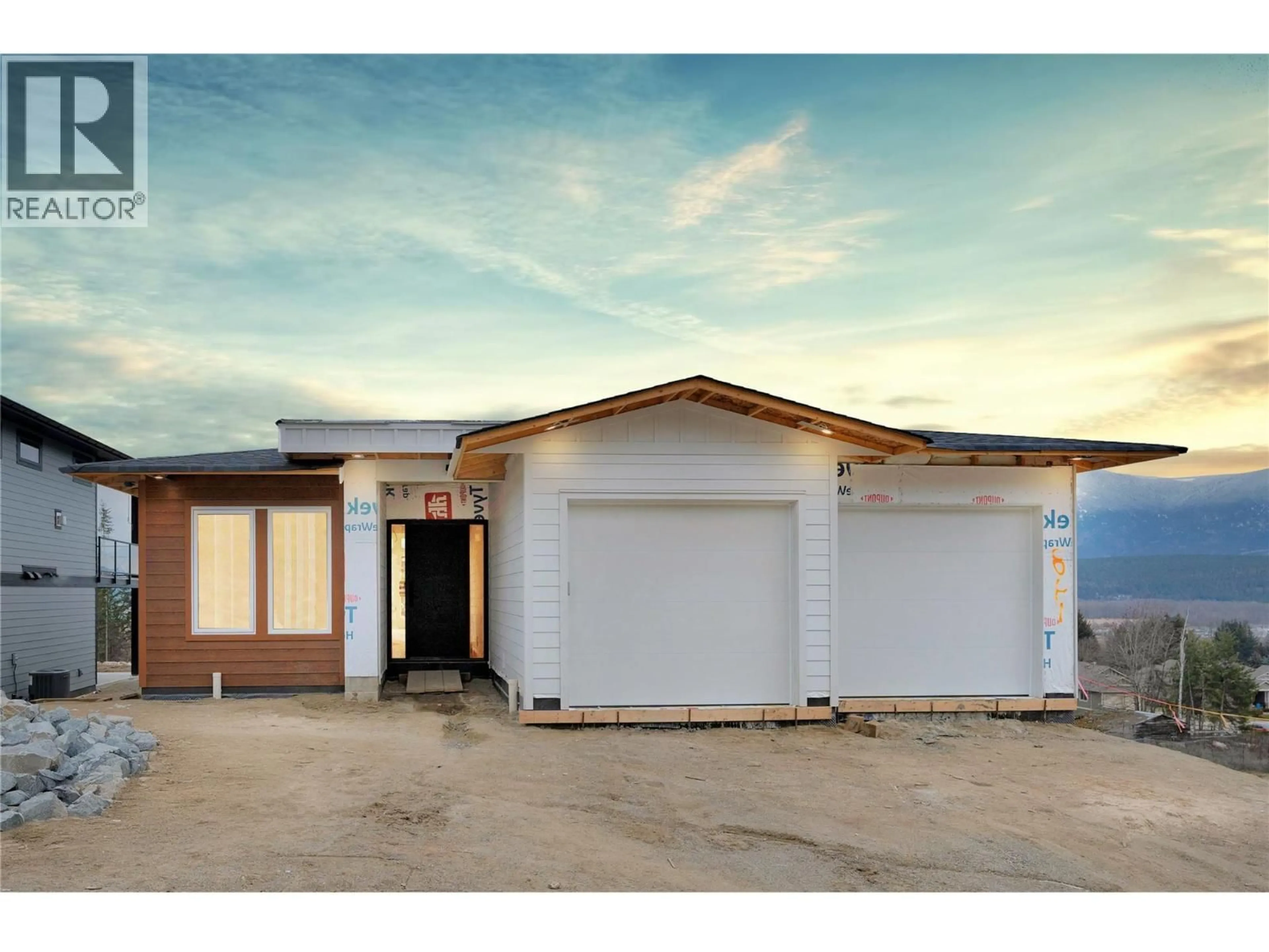 Unknown for 931 25 AVENUE SOUTHWEST, Salmon Arm British Columbia V1E1T9