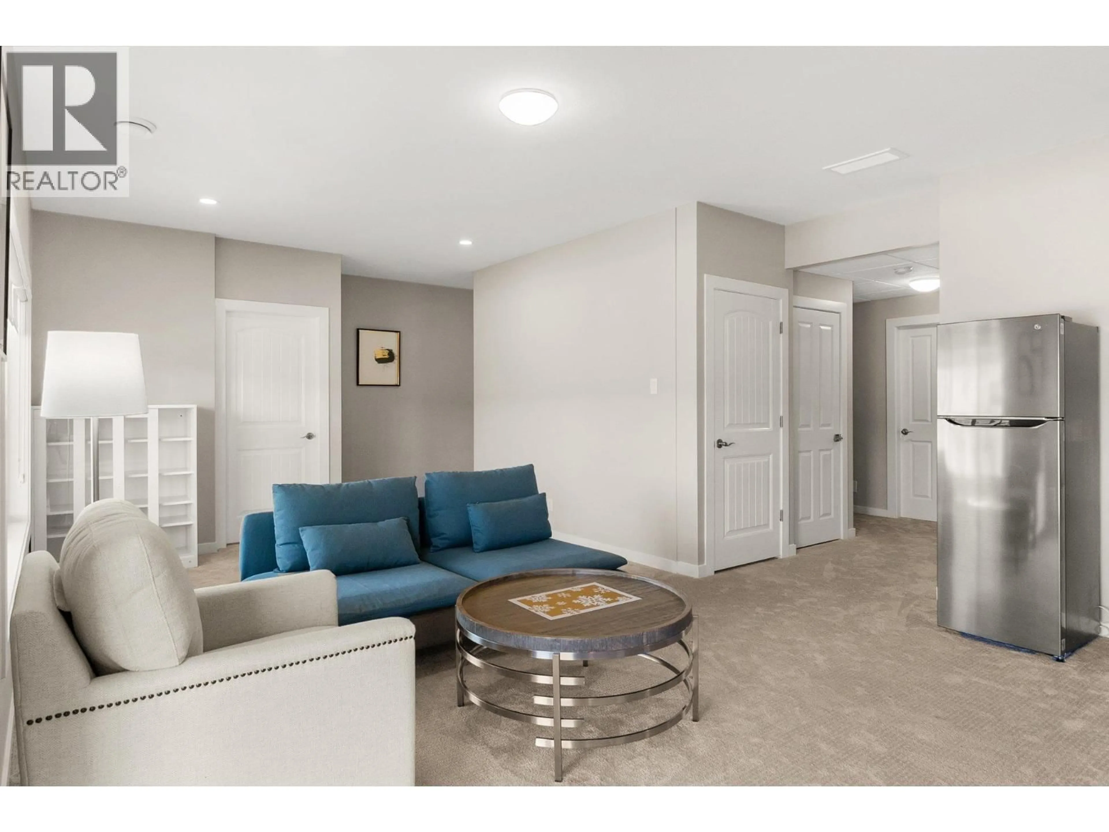 Living room with furniture, unknown for 671 YORKVILLE STREET, Kelowna British Columbia V1V0A9