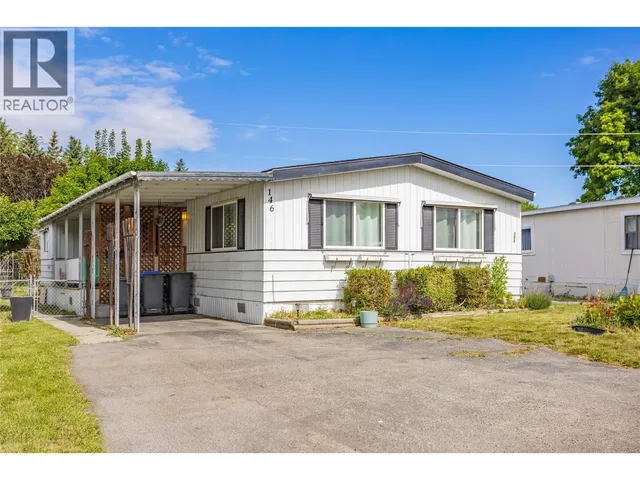 146 - 3745 LAKESHORE ROAD, Kelowna 2