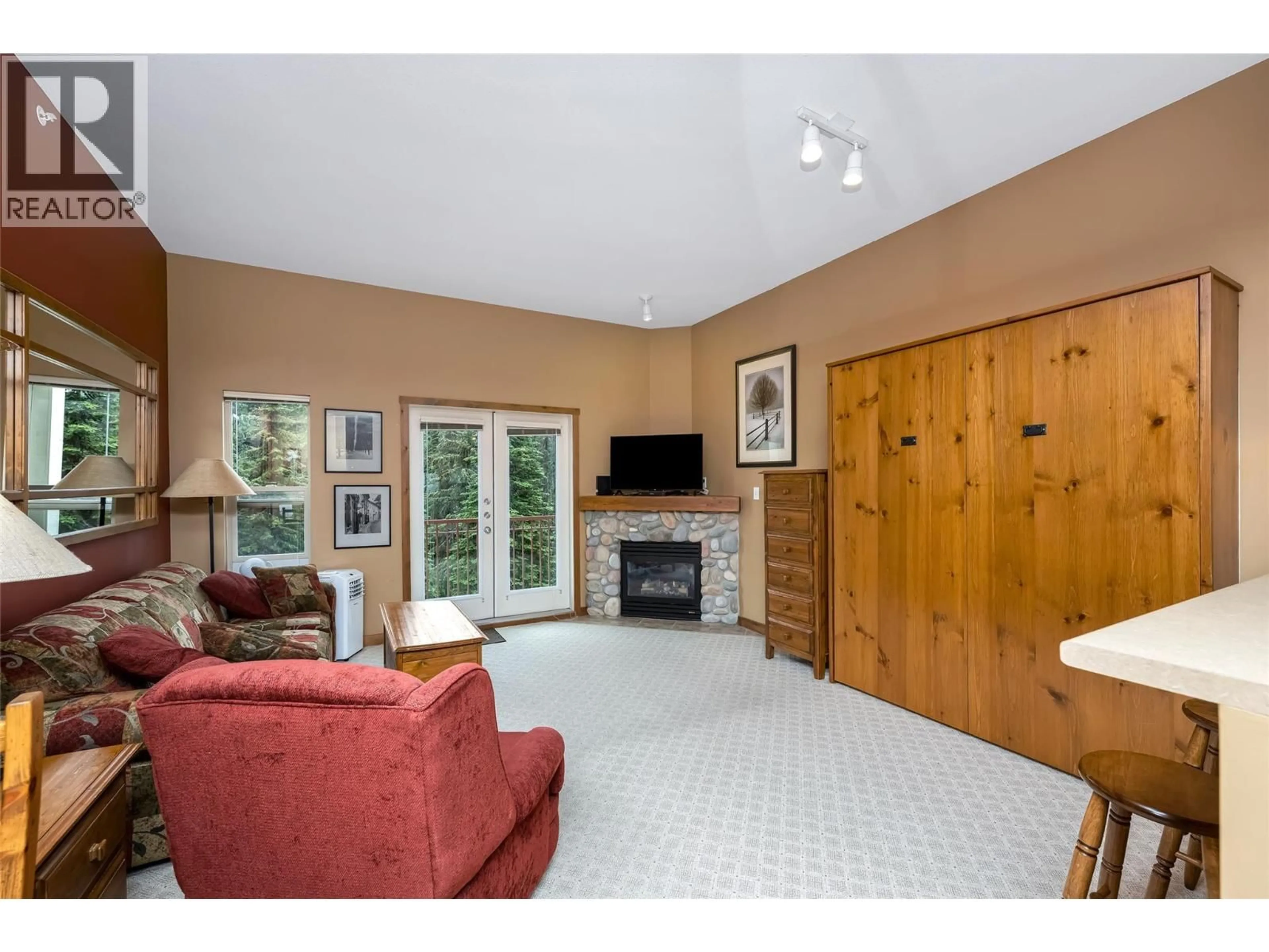 Living room with furniture, unknown for 302 - 9812 SILVER STAR ROAD, Vernon British Columbia V1B3X9