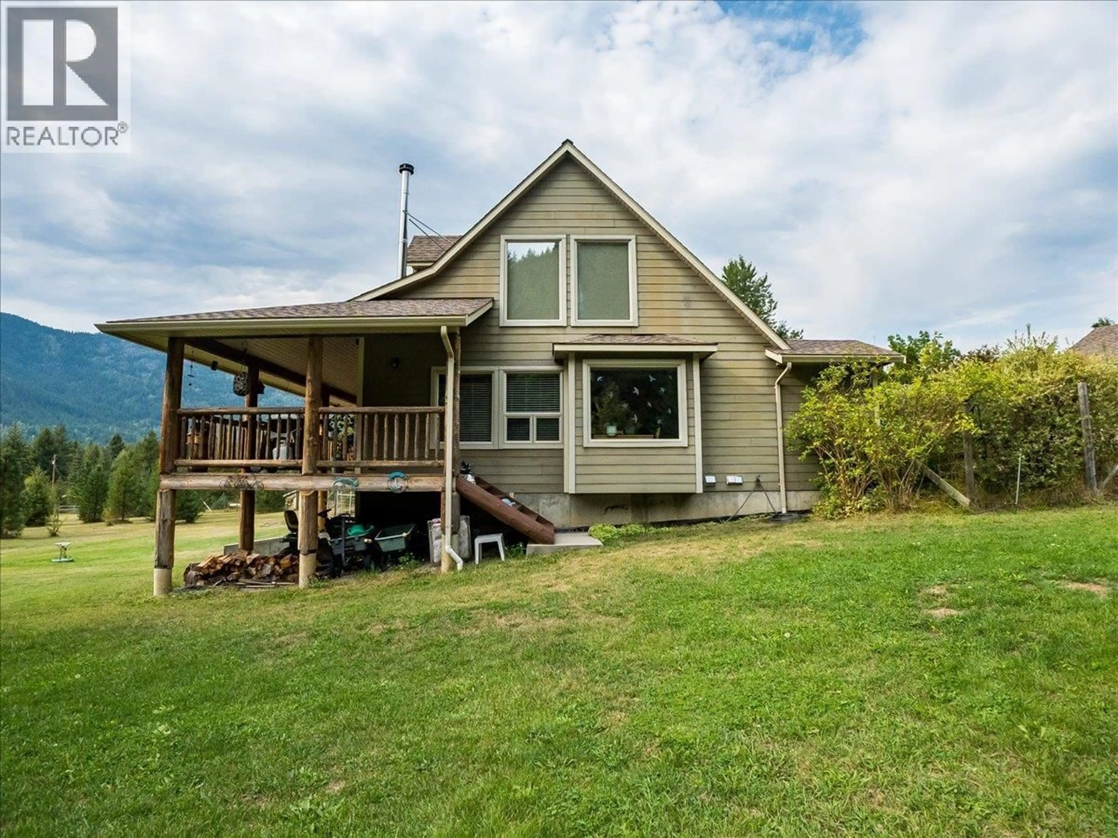 A pic from outside/outdoor area/front of a property/back of a property/a pic from drone, water/lake/river/ocean view for 955 CEDAR BRAE ROAD, Glade British Columbia V1N4R5