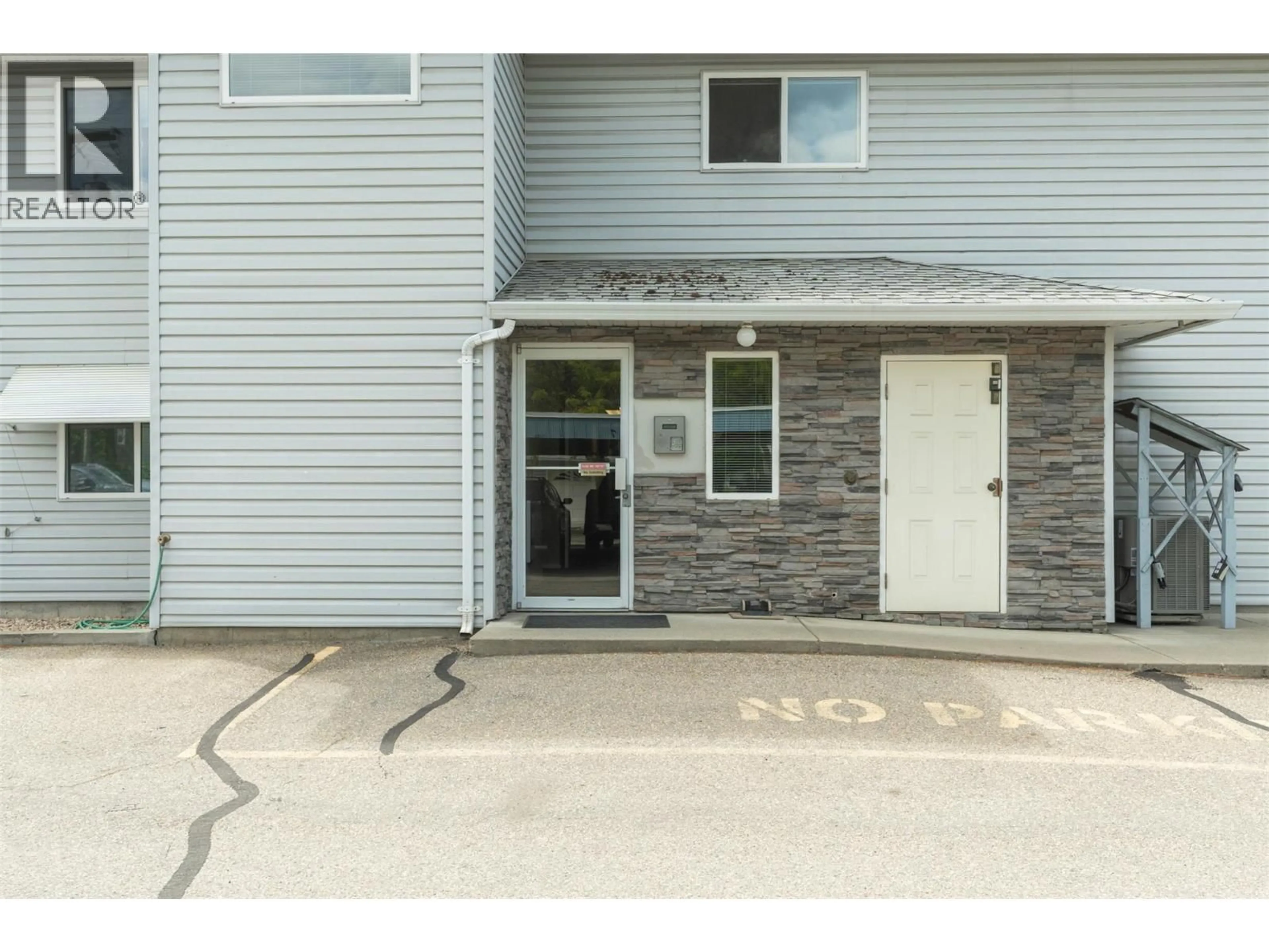 Unknown for 106 - 2435 PLEASANT VALLEY ROAD, Armstrong British Columbia V4Y2A3