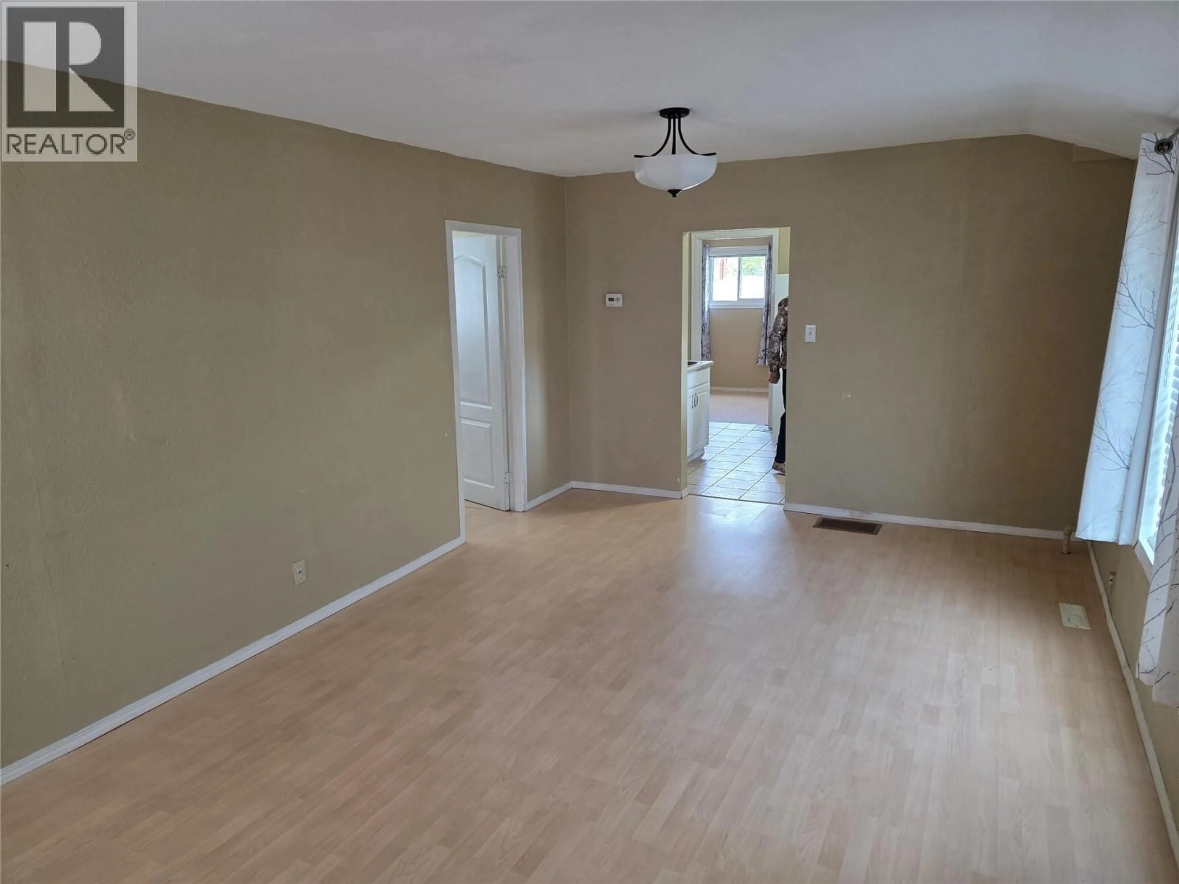 A pic of a room for 700 99 AVENUE, Dawson Creek British Columbia V1G1T4