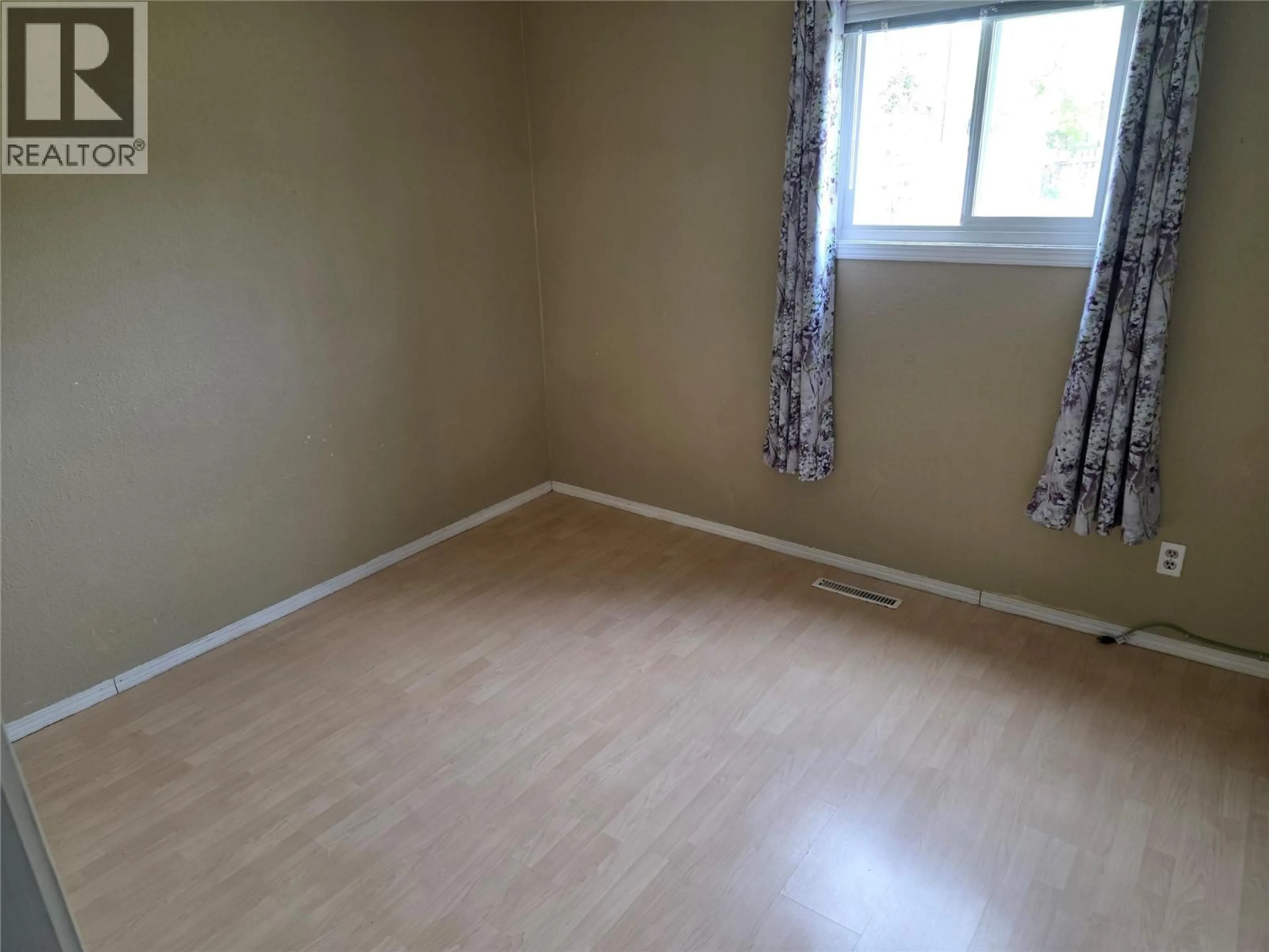 A pic of a room for 700 99 AVENUE, Dawson Creek British Columbia V1G1T4