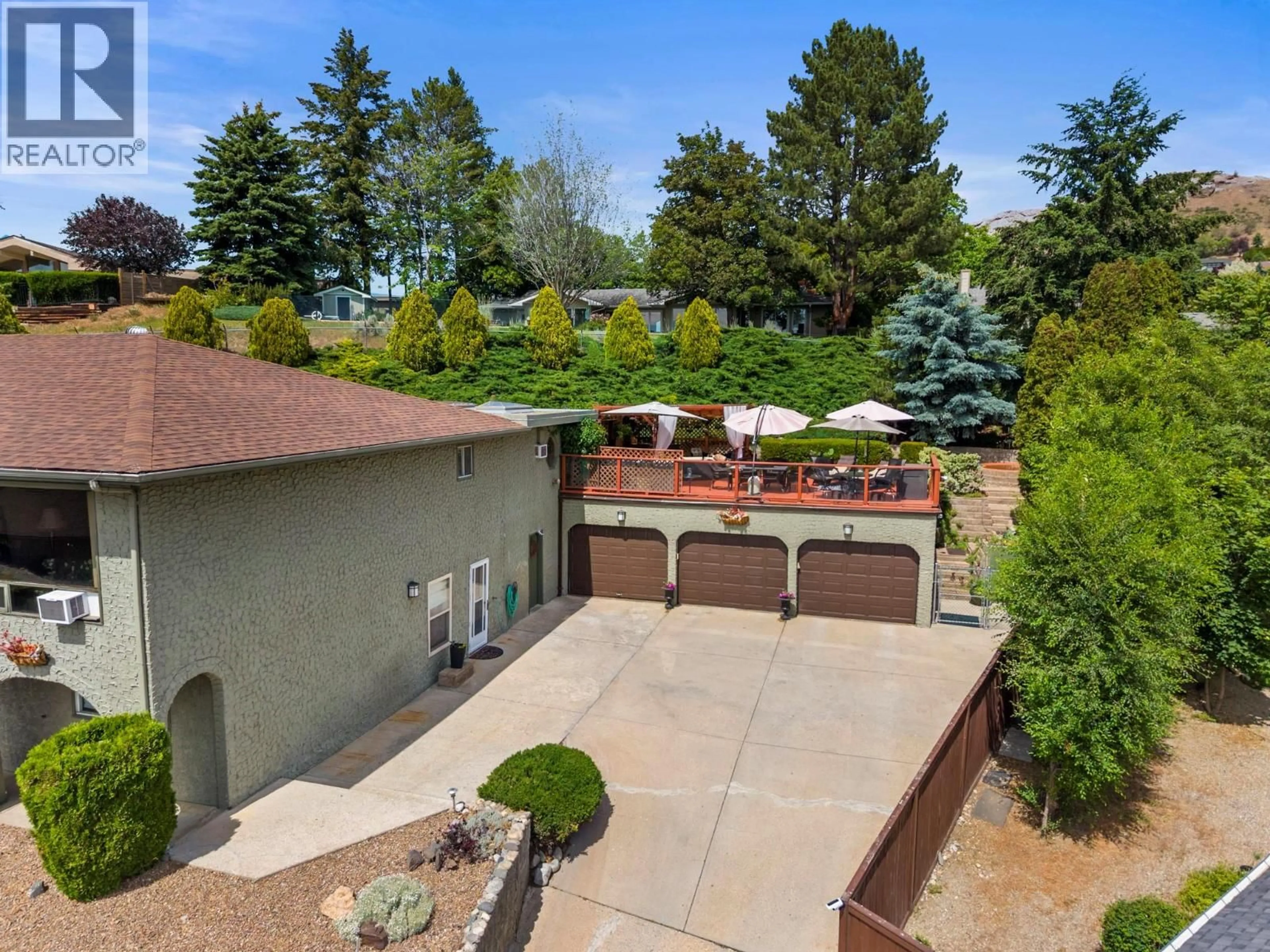 A pic from outside/outdoor area/front of a property/back of a property/a pic from drone, unknown for 9015 RUSSET DRIVE, Coldstream British Columbia V1B2B7
